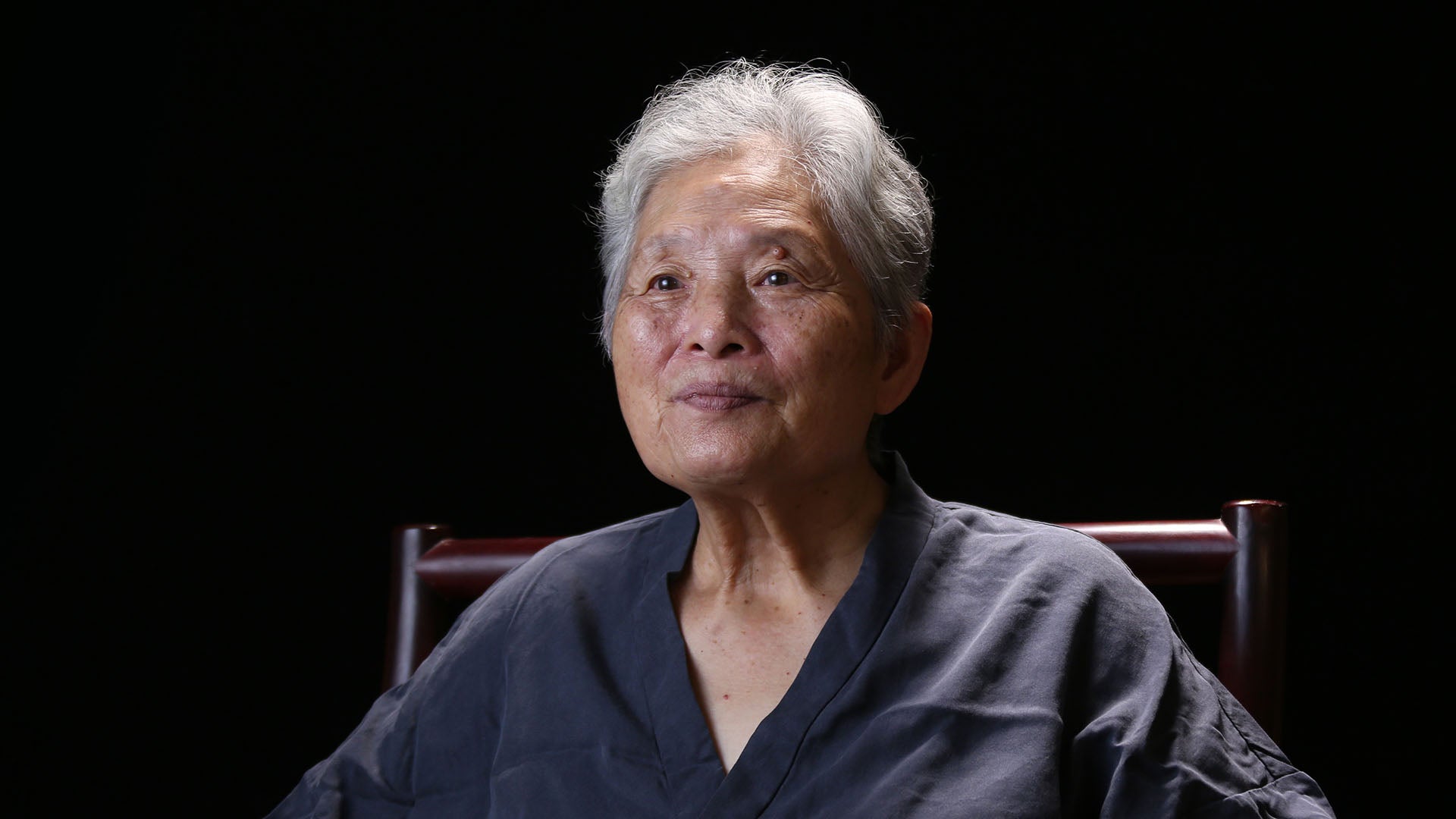 景德镇手工制瓷技艺(颜色釉烧制)非遗传承人 邓希平