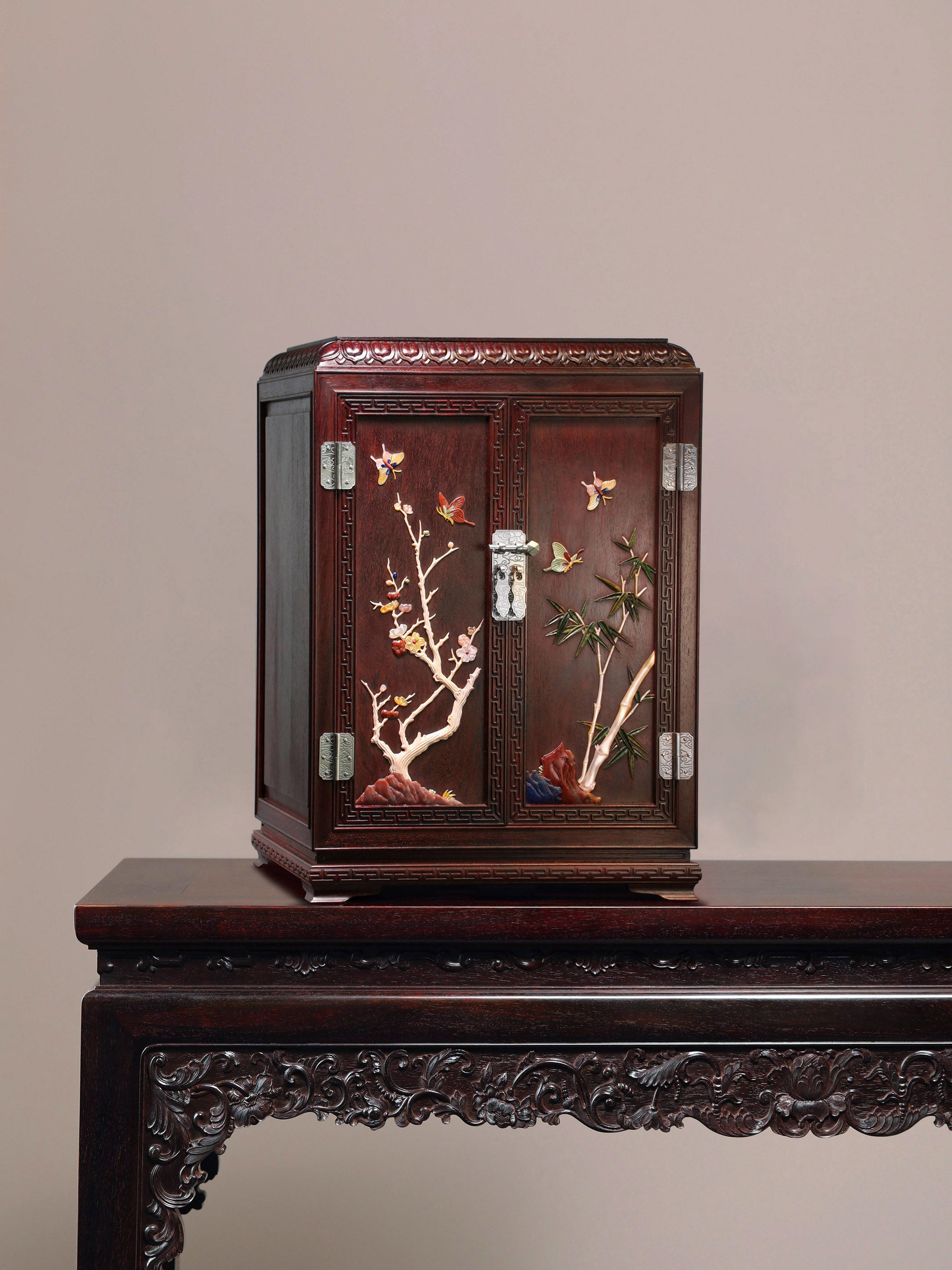 Rosewood Tea Cabinet Inlaid with Treasures and Double Purity Design