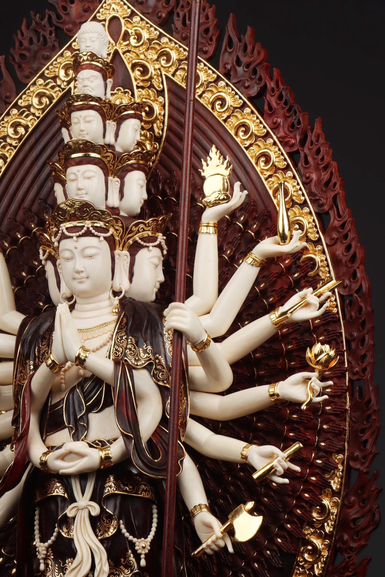 Eleven-faced, Thousand-armed, Thousand-eyed Avalokiteshvara Bodhisattva