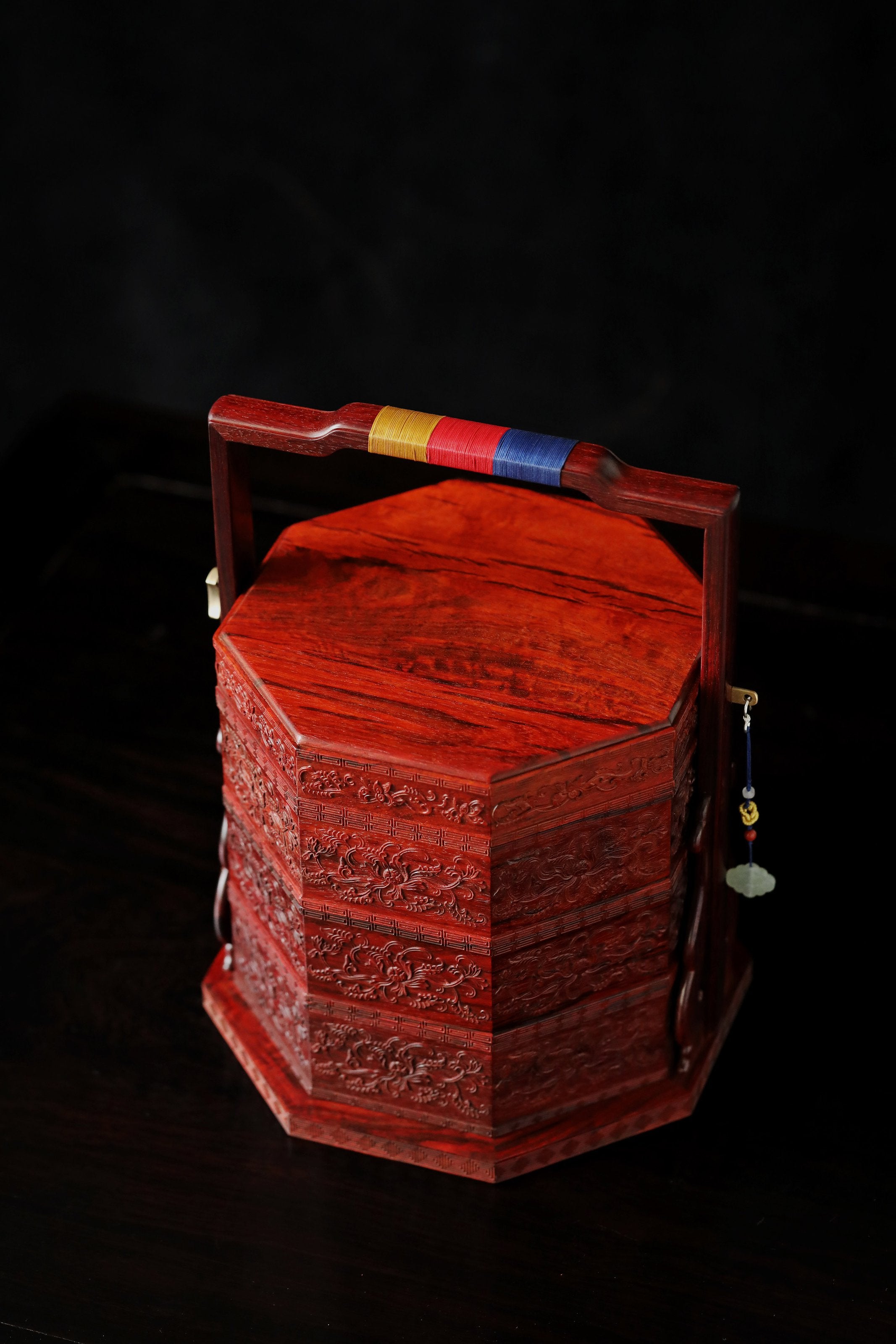 Small-leaf sandalwood carved octagonal box with passionflower design