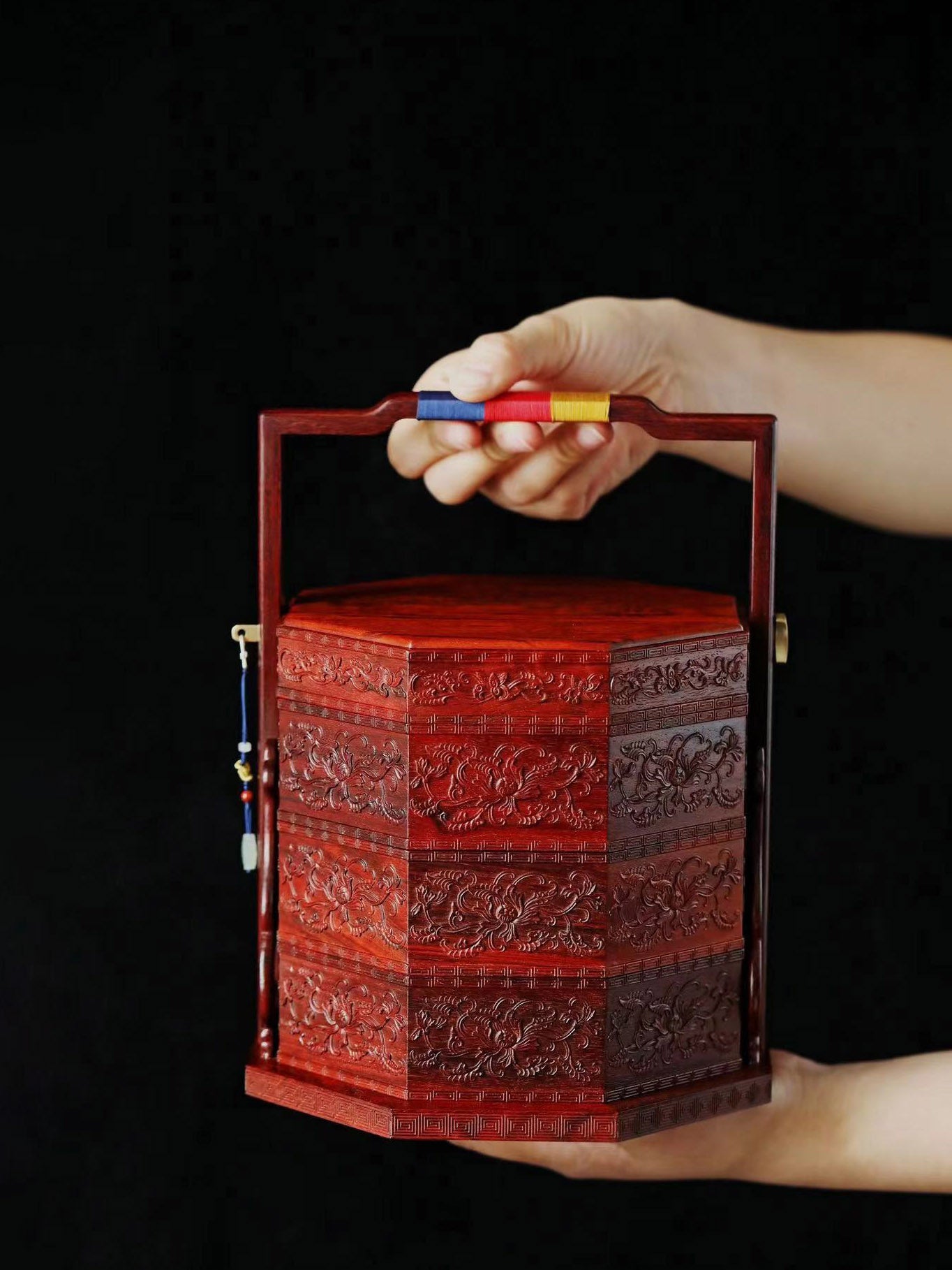 Small-leaf sandalwood carved octagonal box with passionflower design