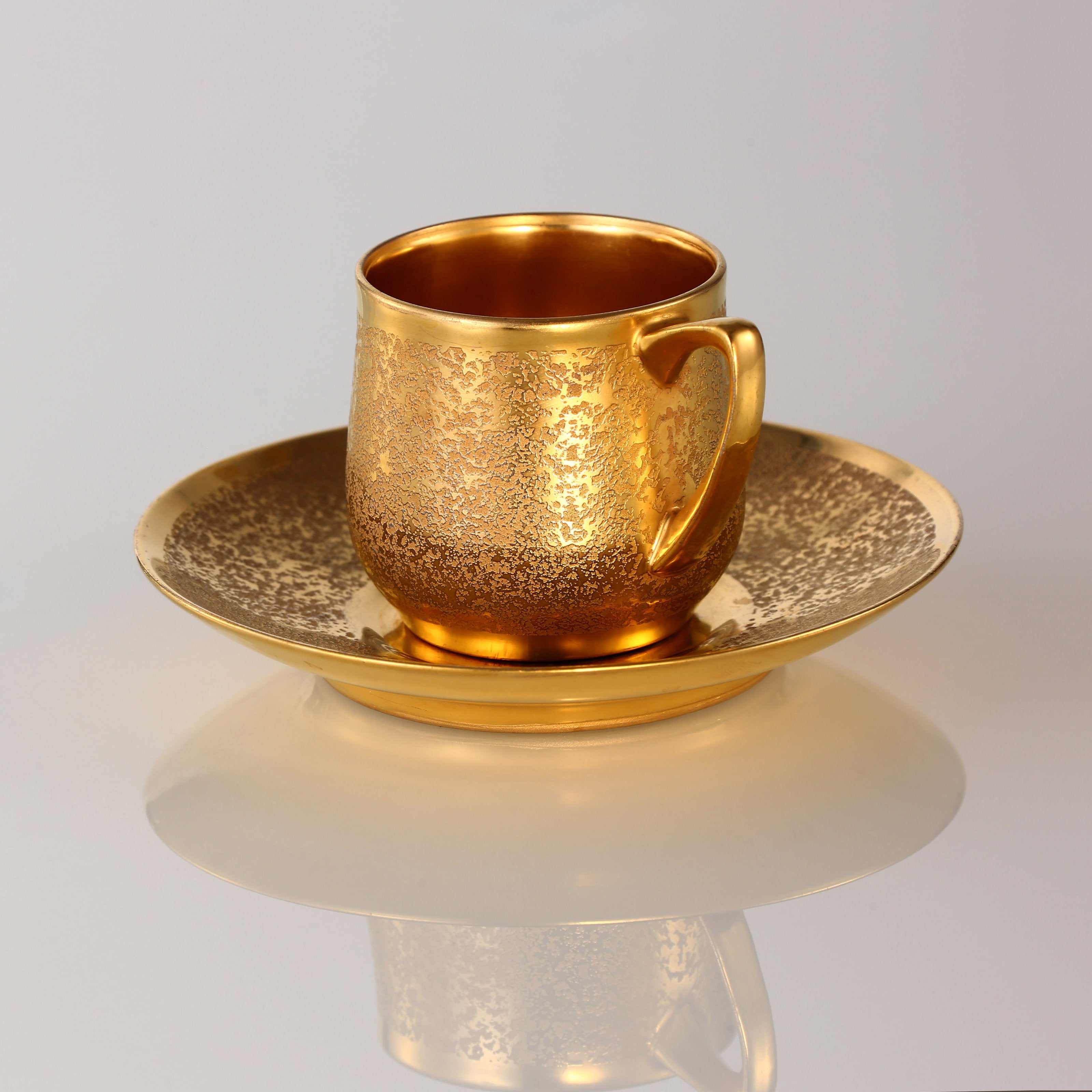 19th-century British gilt porcelain cup
