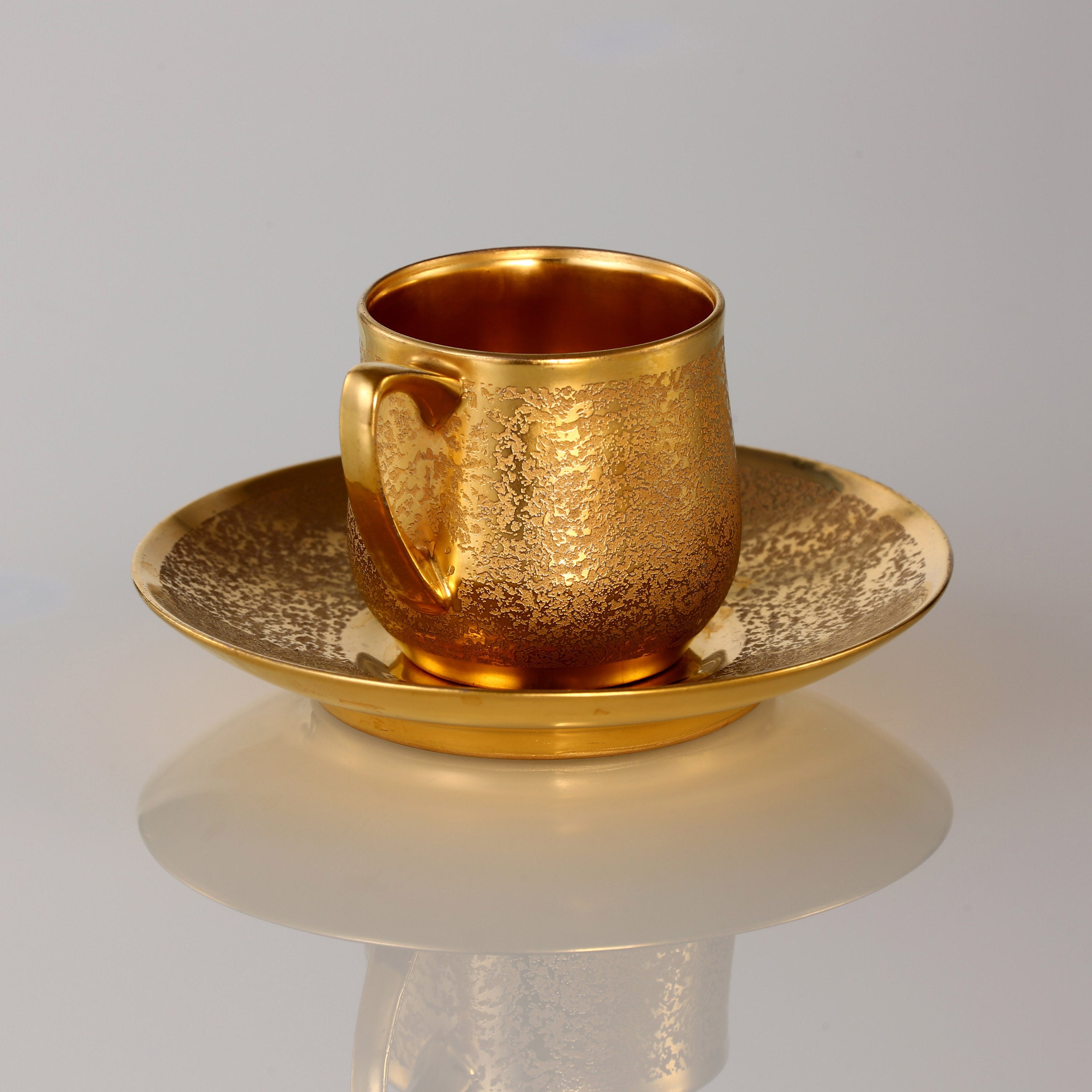 19th-century British gilt porcelain cup