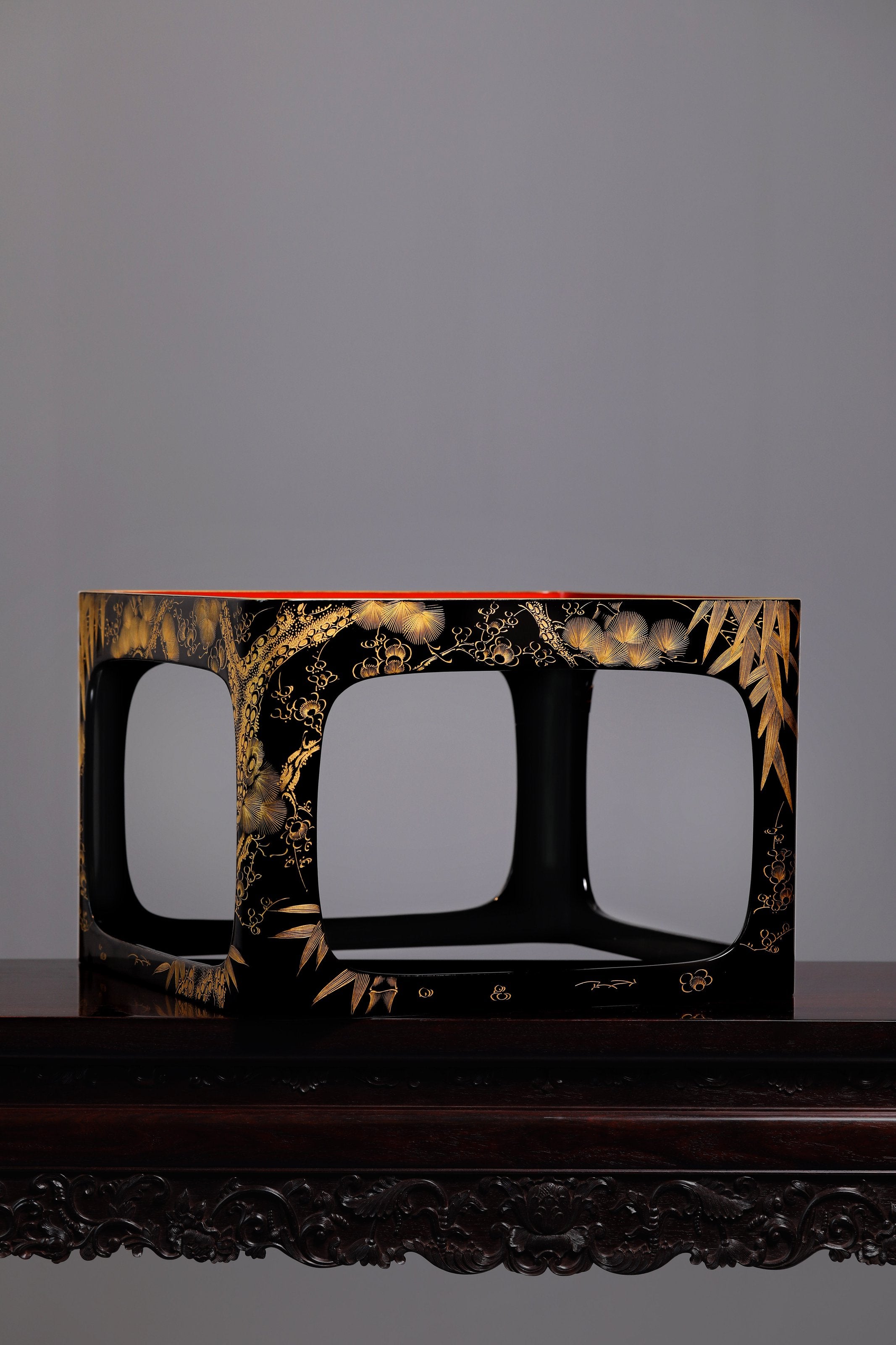 A large lacquer teahouse in Wajima, Japan, dating back to the Meiji period.