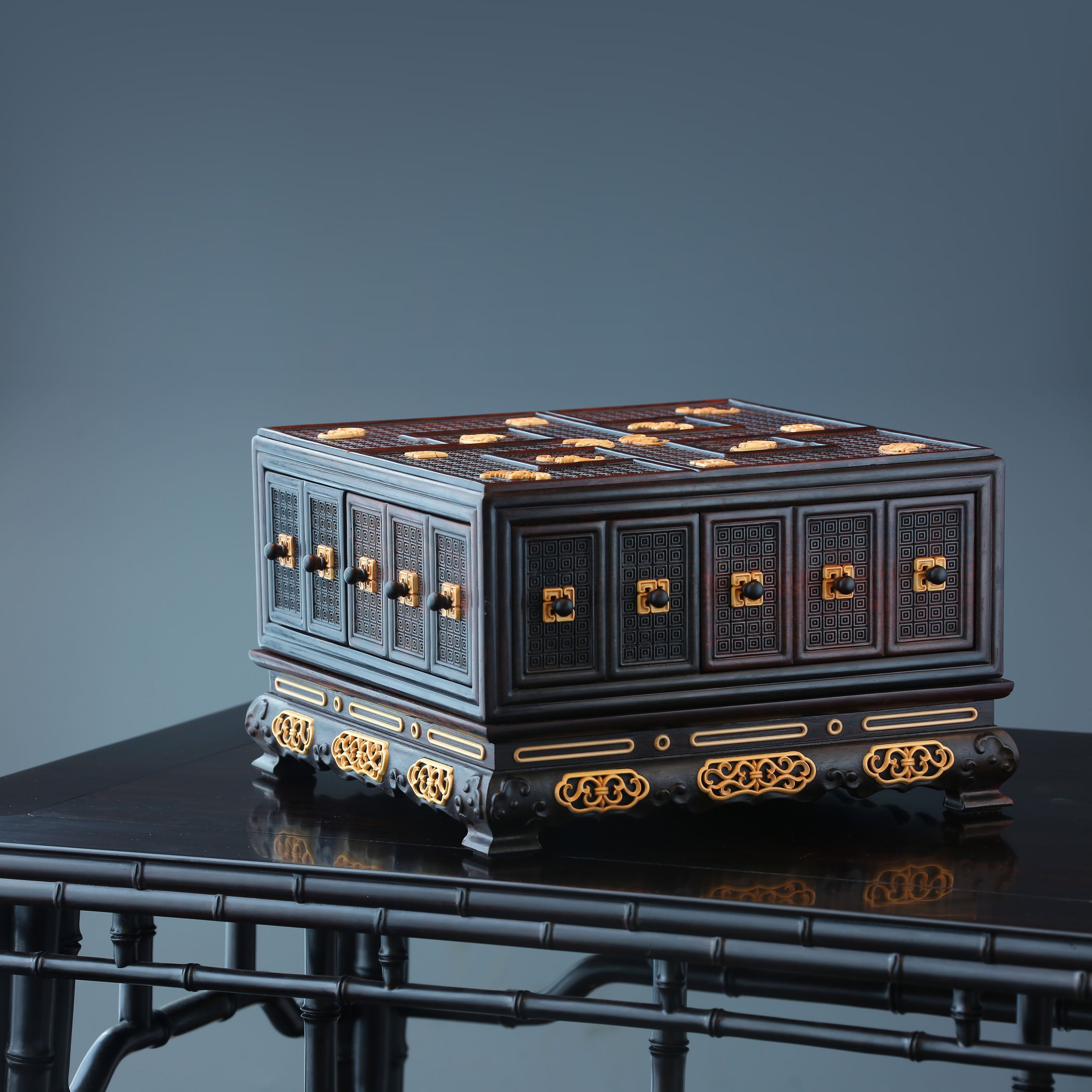 Grand Elegance Hall Treasure Box with Swastika Pattern and Abundant Blessings inlaid with Boxwood