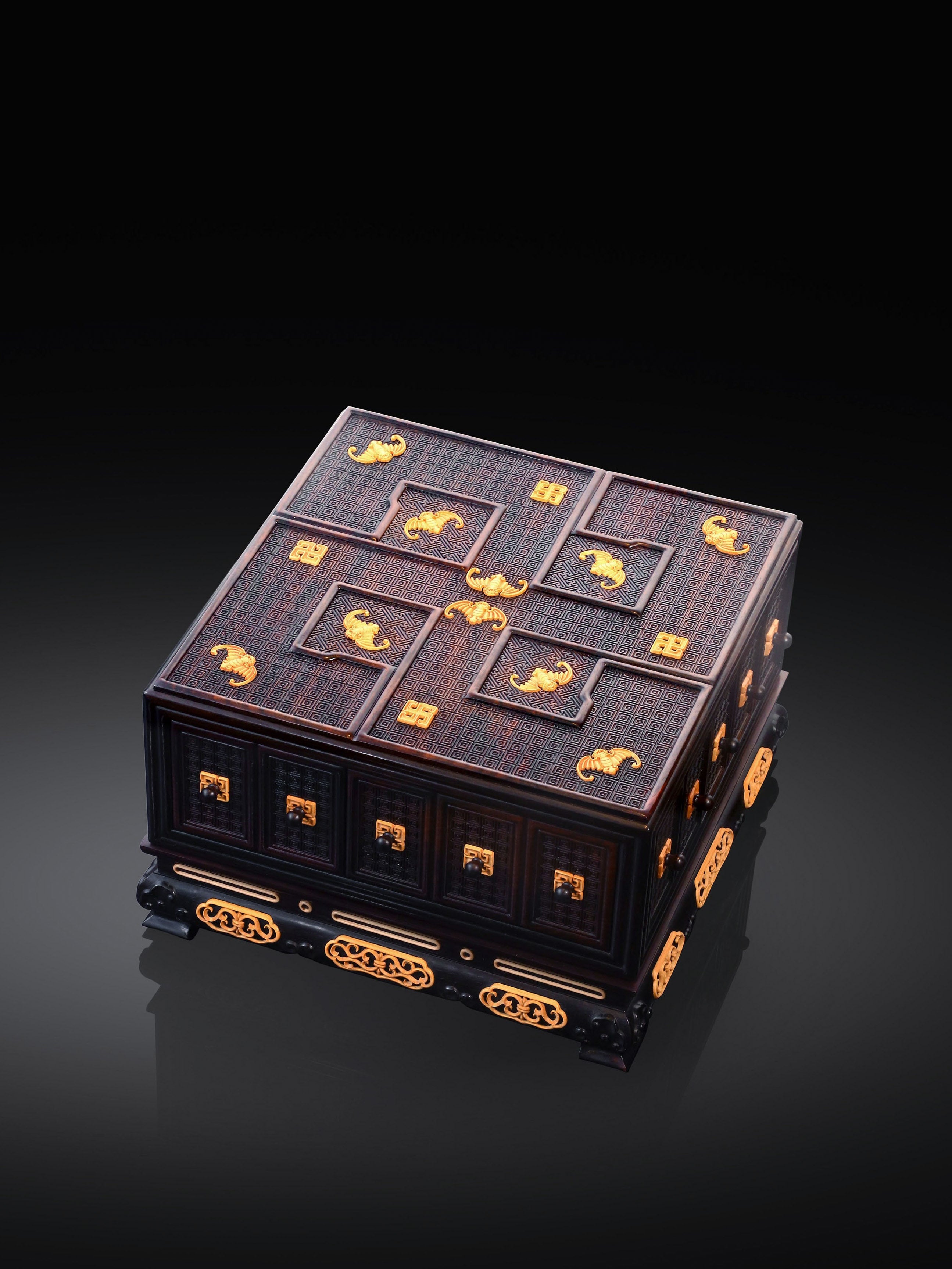 Grand Elegance Hall Treasure Box with Swastika Pattern and Abundant Blessings inlaid with Boxwood