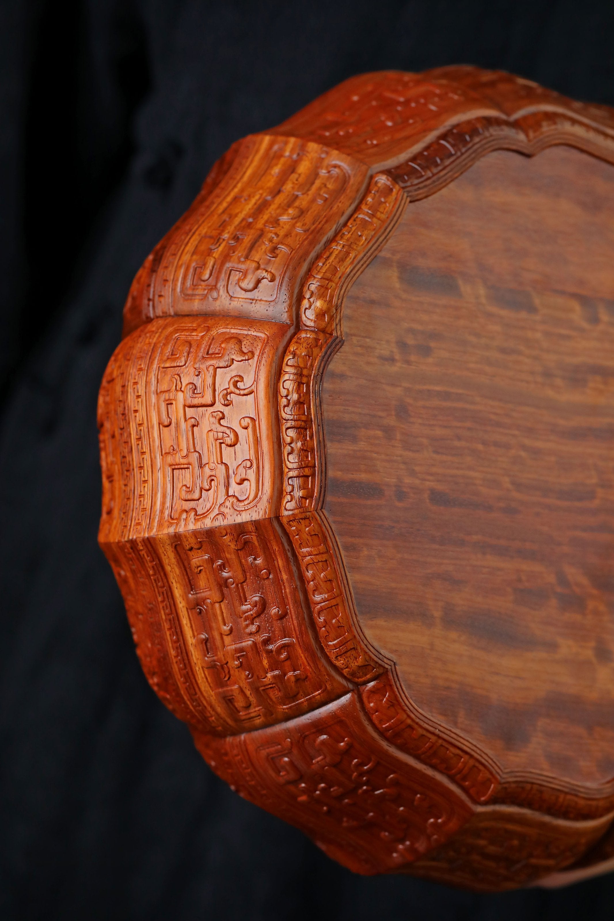 Purple sandalwood/Burmese carved twelve-cornered fruit box with a longevity sunflower shape