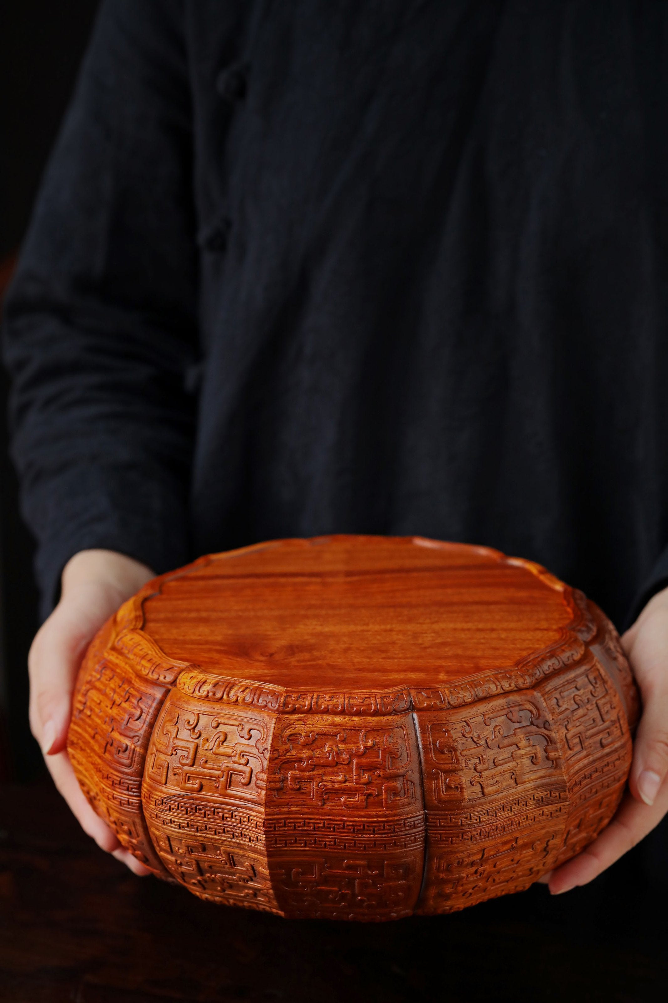 Purple sandalwood/Burmese carved twelve-cornered fruit box with a longevity sunflower shape
