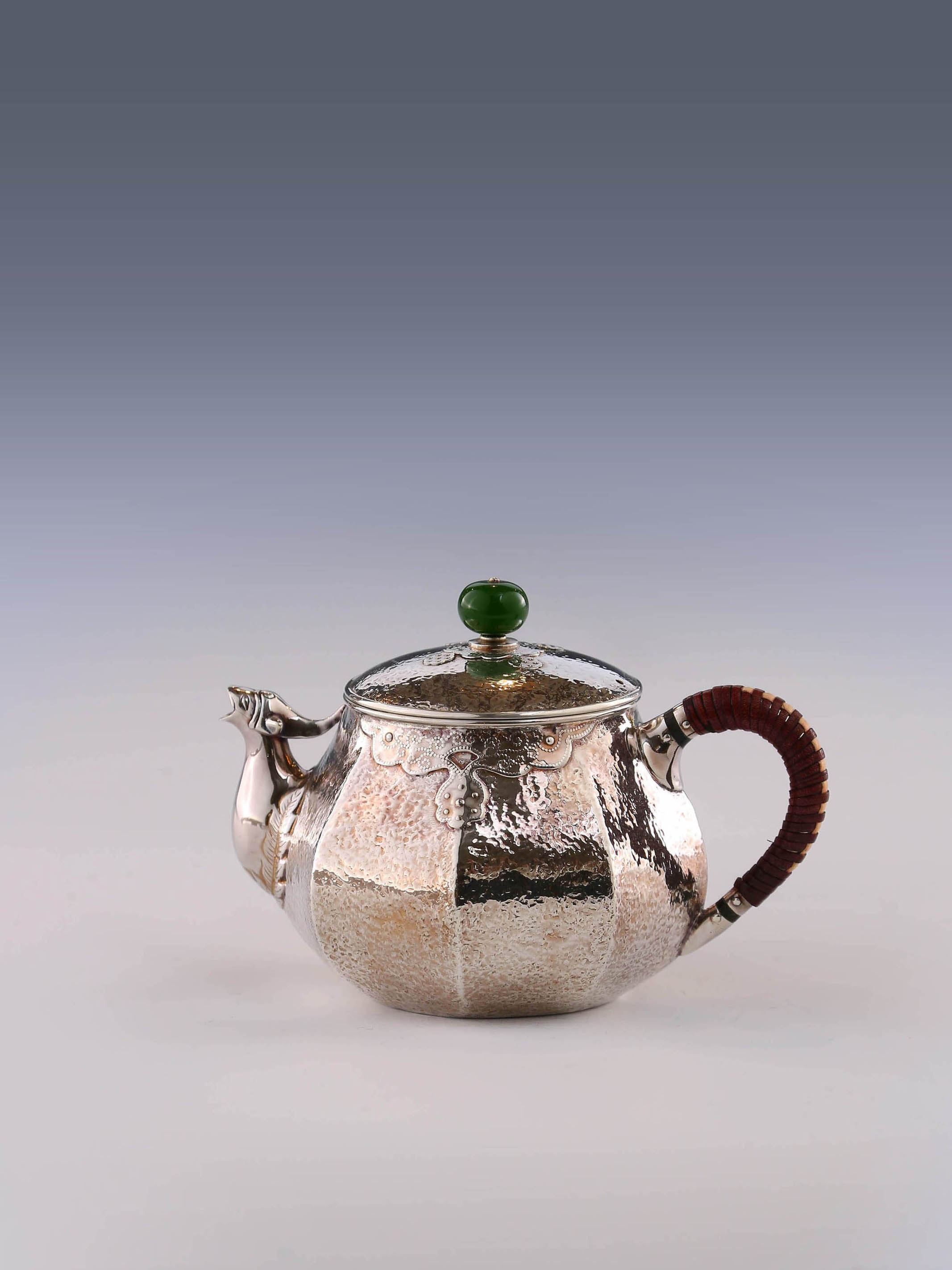 Eight-sided beast-mouth cloud shoulder