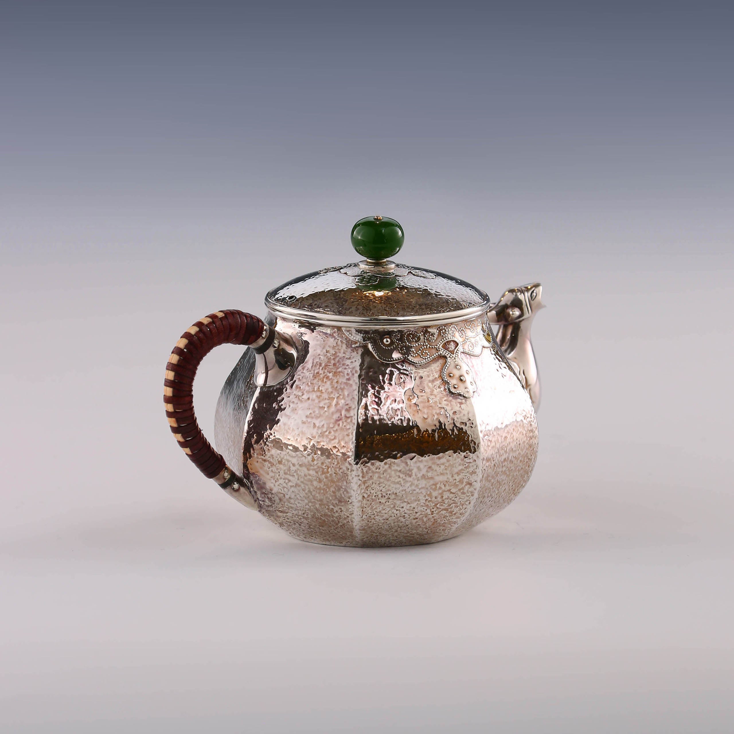 Eight-sided beast-mouth cloud shoulder