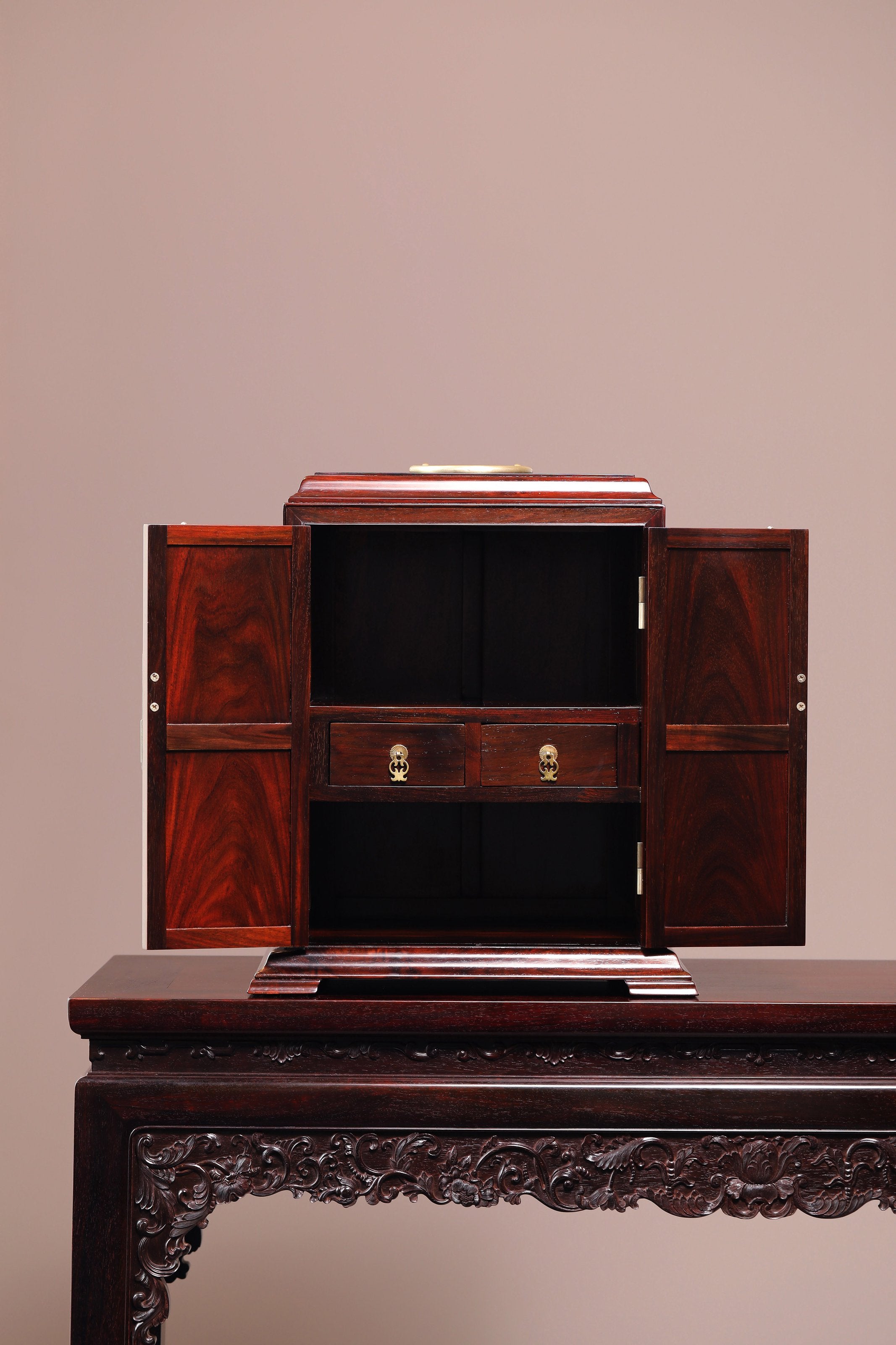 Rosewood Tea Cabinet Inlaid with Treasures and Double Purity Design
