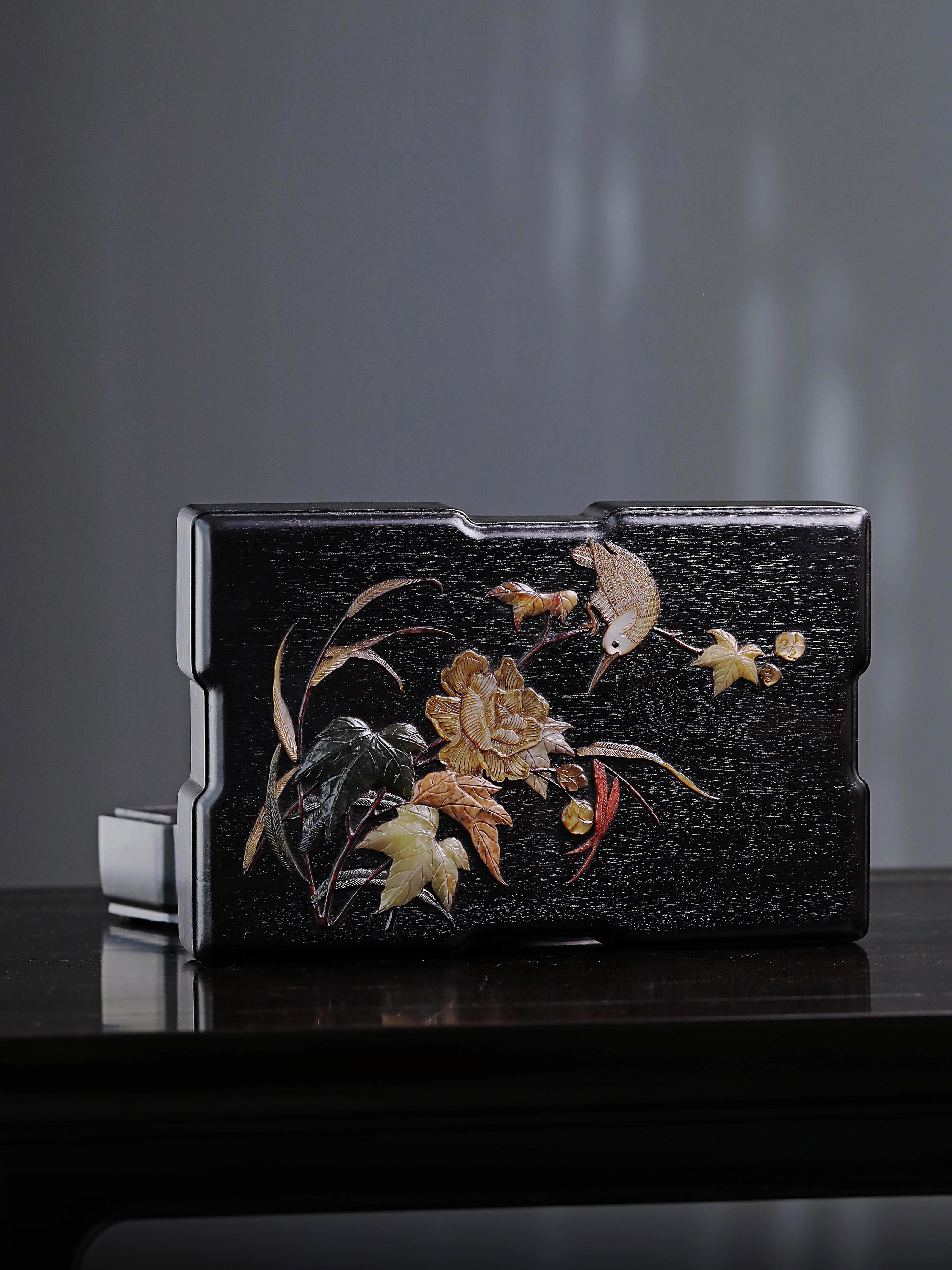 Purple sandalwood stationery box inlaid with floral and bird patterns