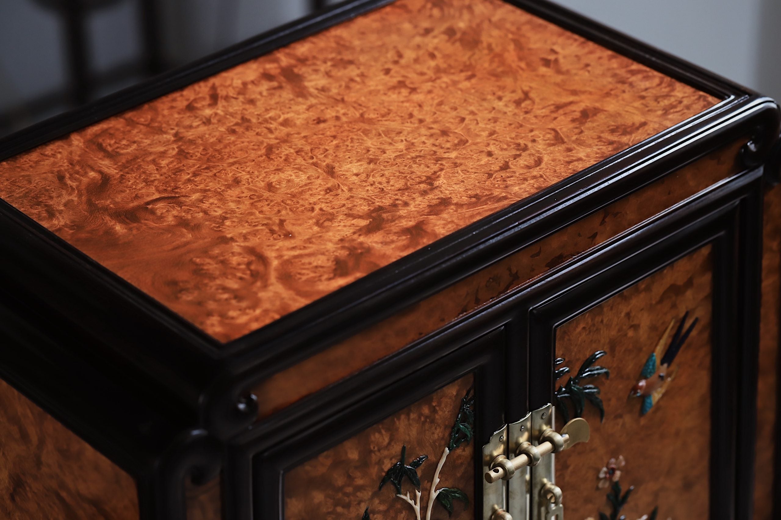 Burl Wood Inlaid Treasure Tea Box with Flowers and Birds