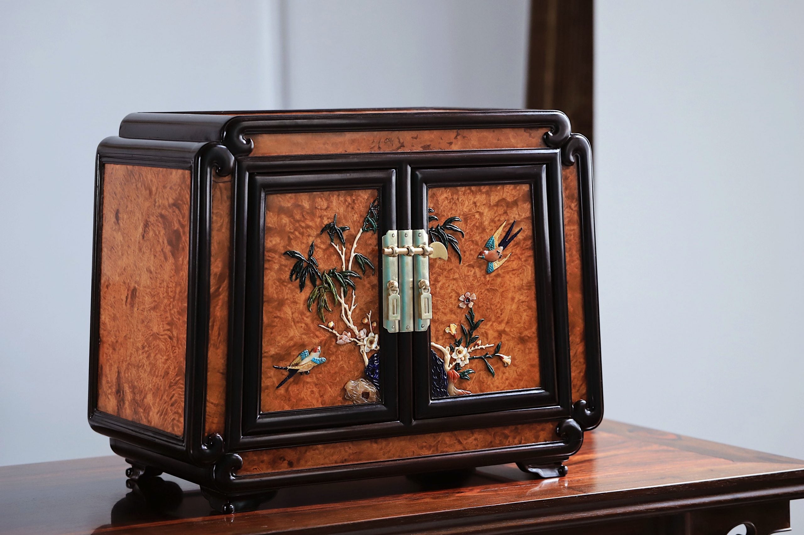 Burl Wood Inlaid Treasure Tea Box with Flowers and Birds