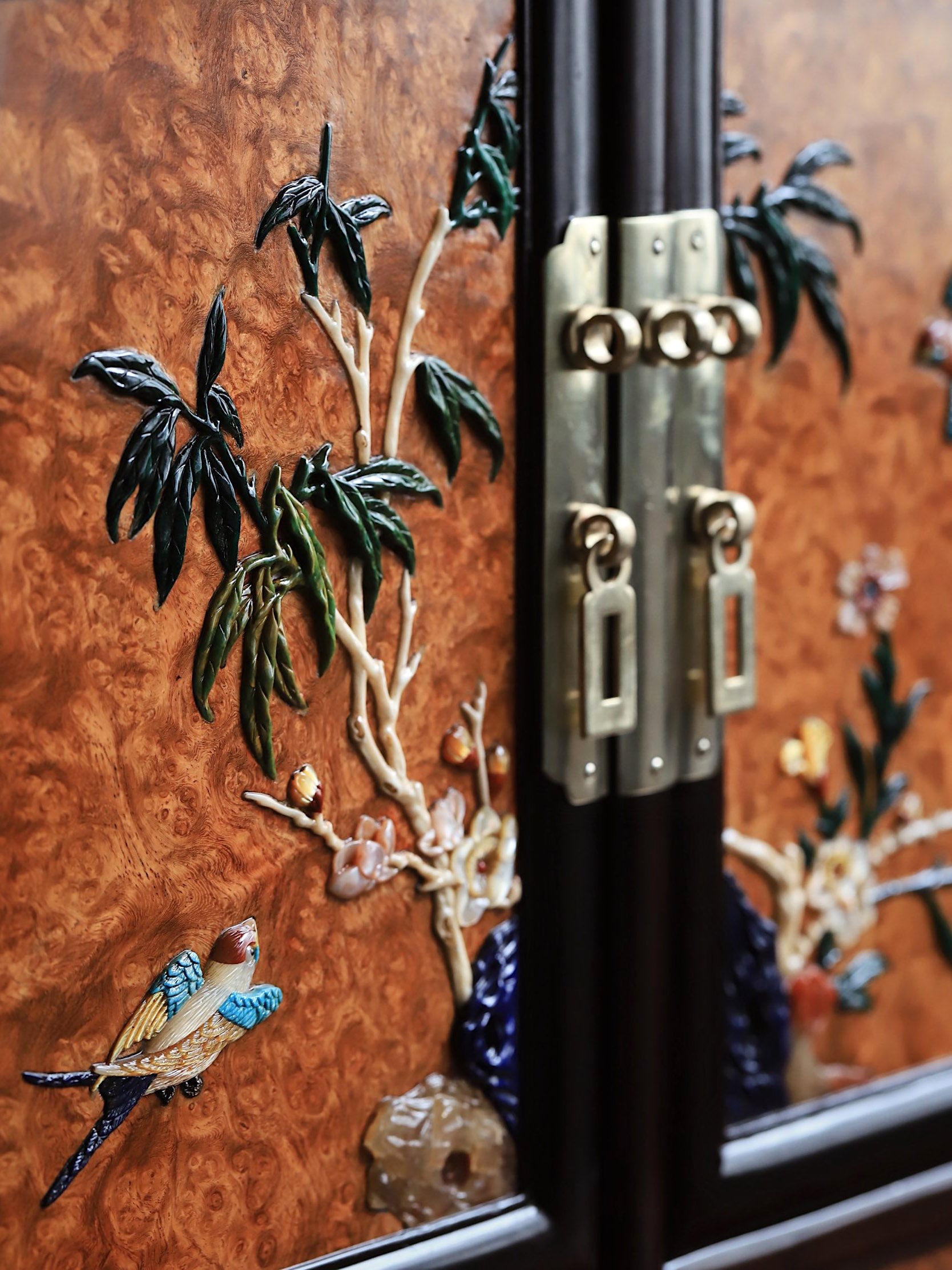 Burl Wood Inlaid Treasure Tea Box with Flowers and Birds