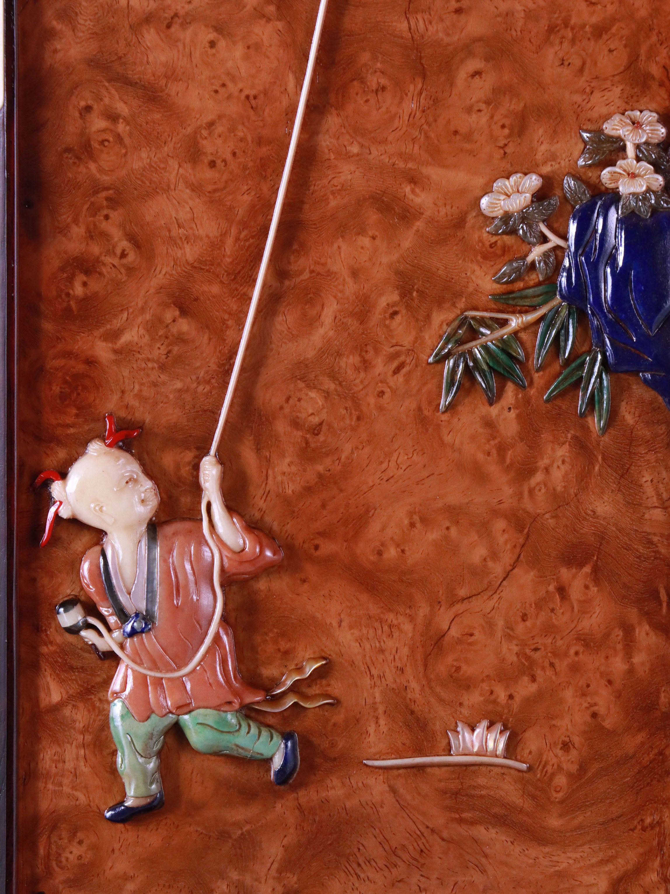 Rosewood inlaid with burl wood and other precious materials, rounded corner sideboard for tea.
