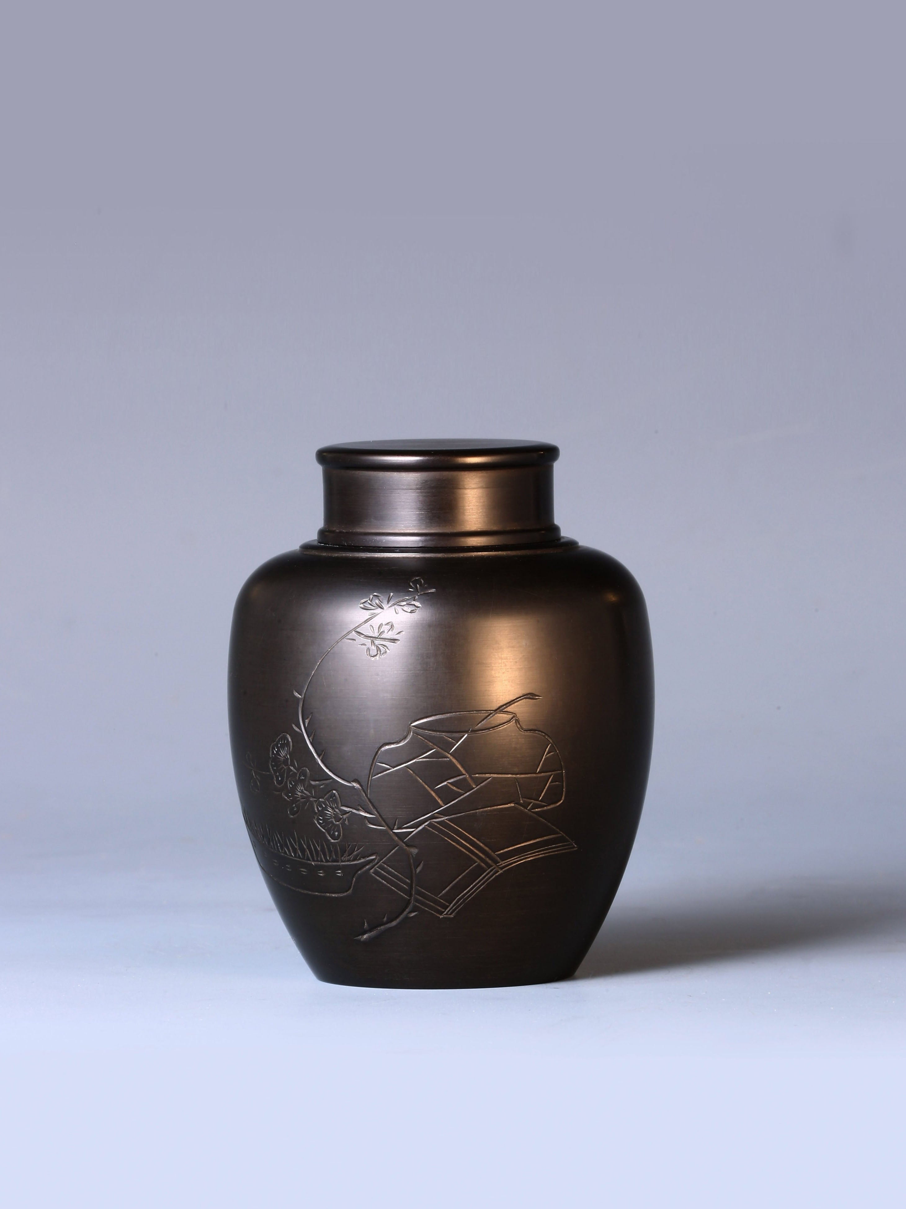 Half tea connoisseur, half immortal, pure tin tea canister with poems and inscriptions