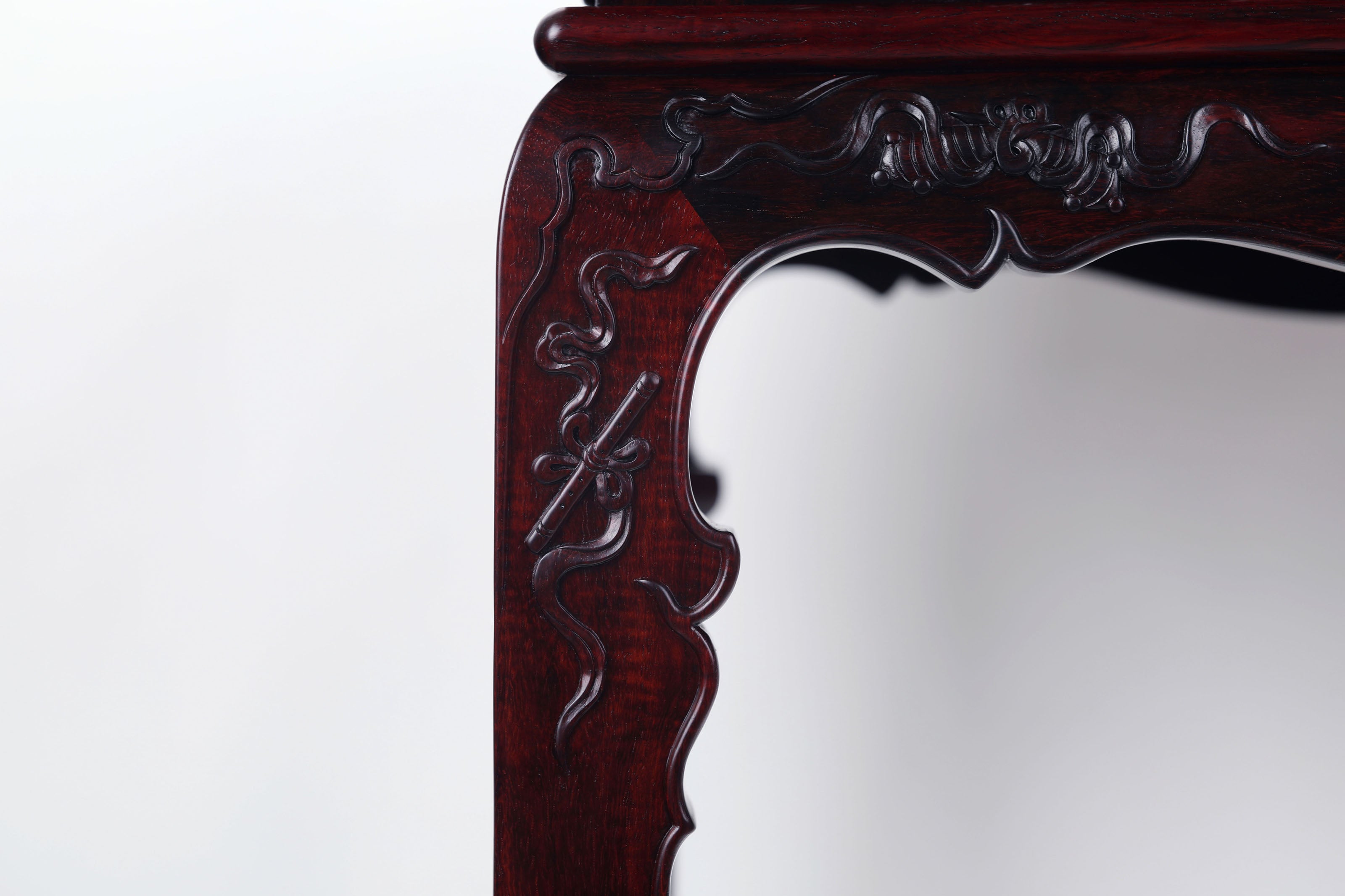 Hidden Eight Immortals Pattern Flower Stand