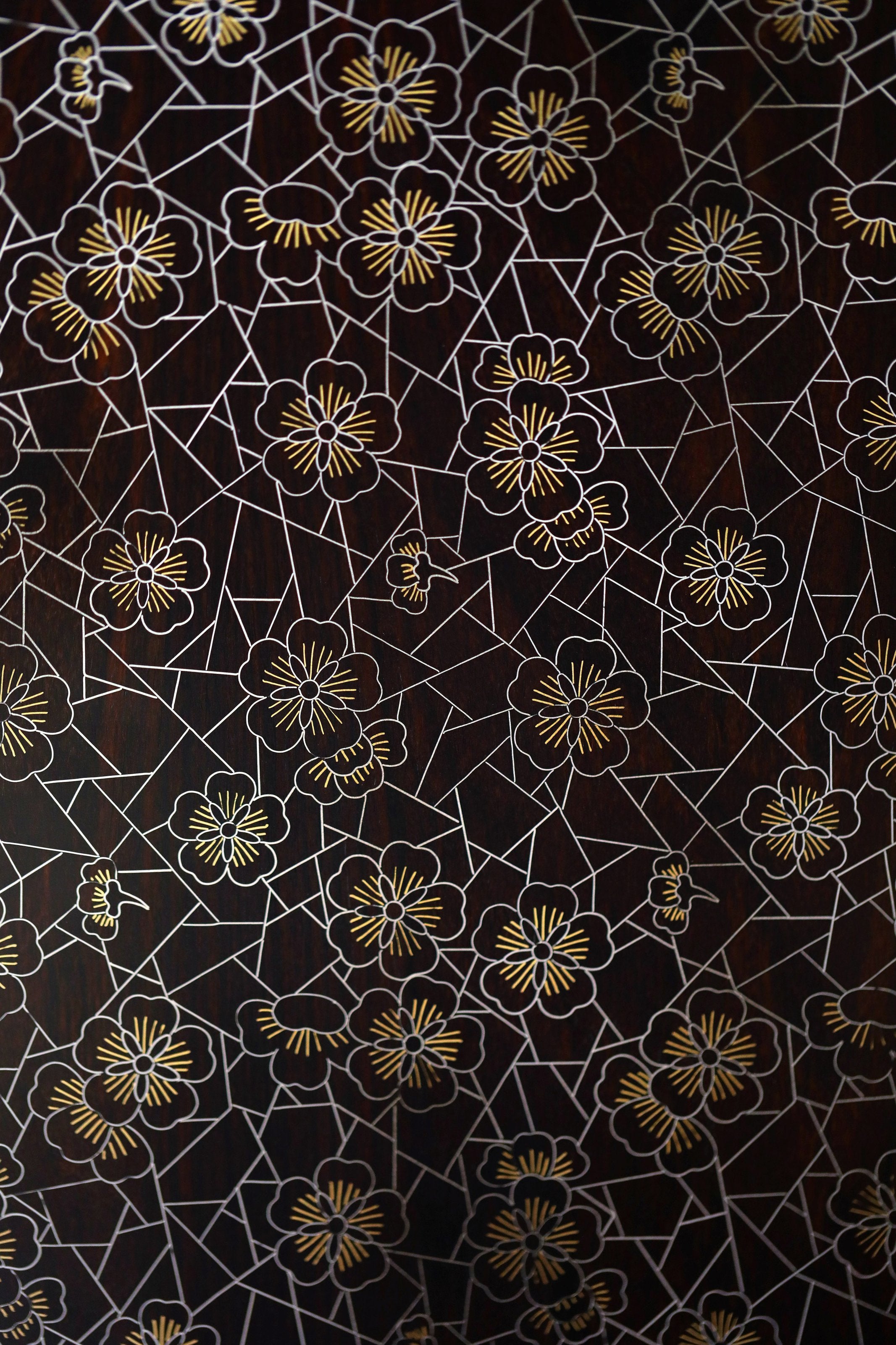 Purple sandalwood inlaid silver ice crackle plum blossom pattern hanging screen