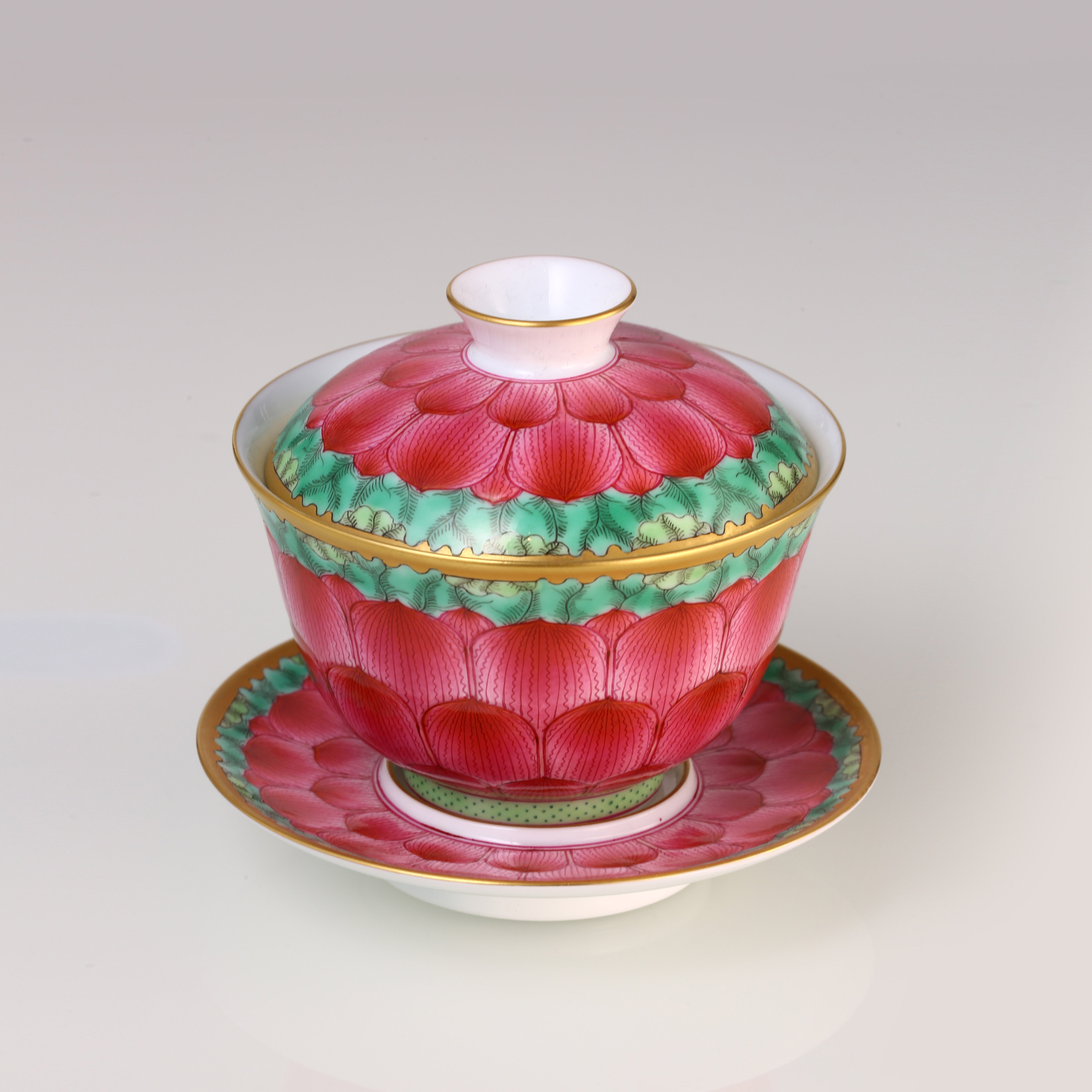 Dayazhai Jade Lotus Pattern Famille Rose Covered Bowl and Tea Cup