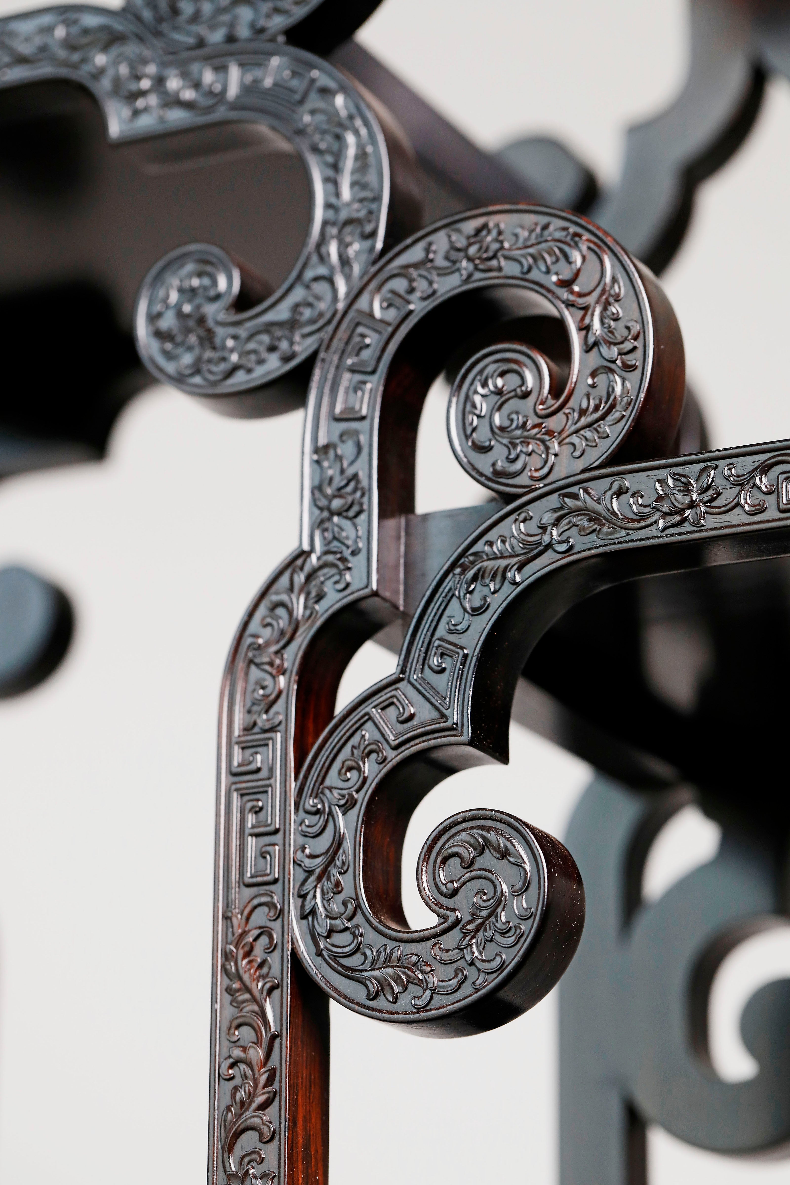 Passionflower Pattern Table with Curtain Relief