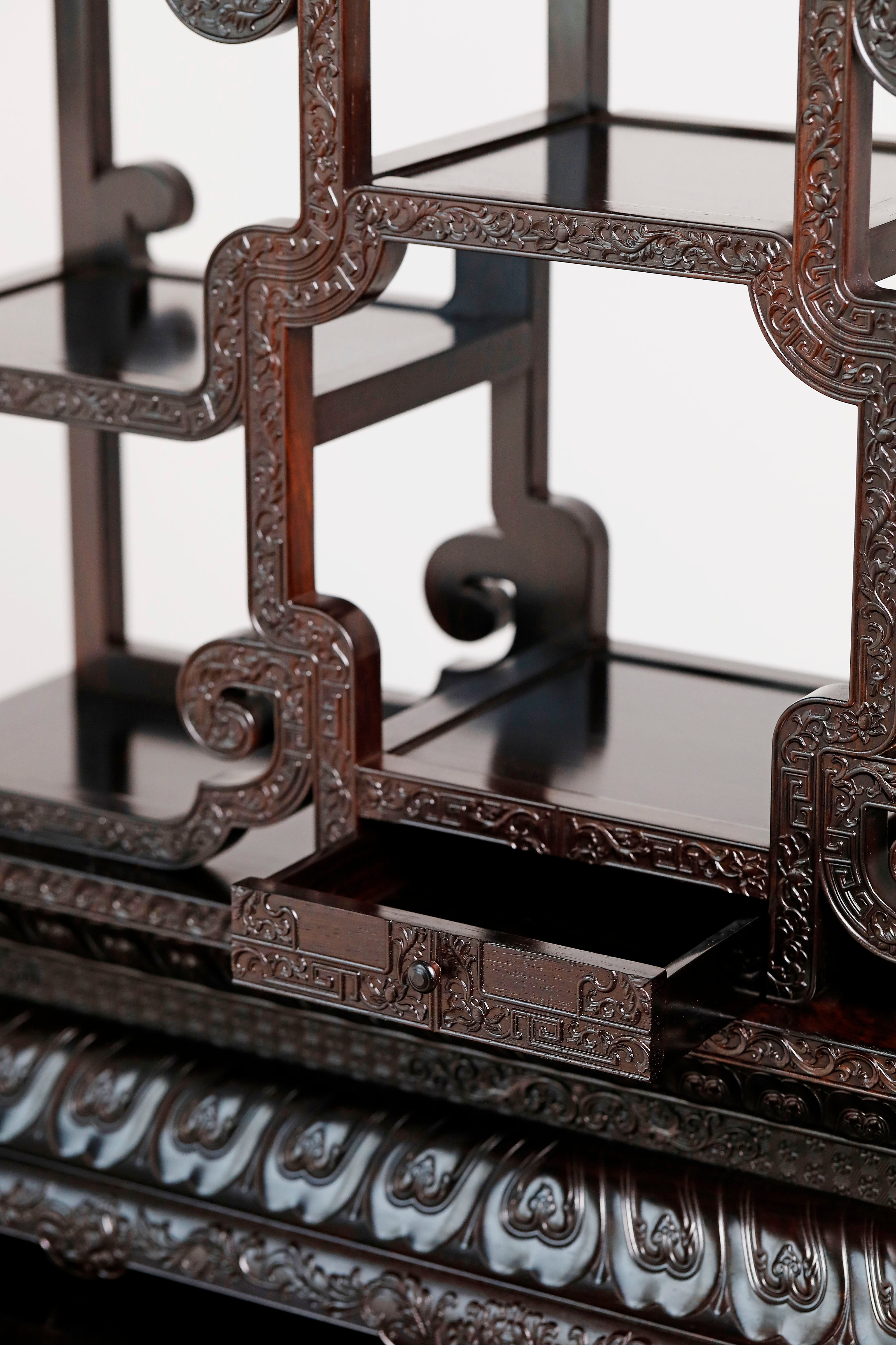 Passionflower Pattern Table with Curtain Relief