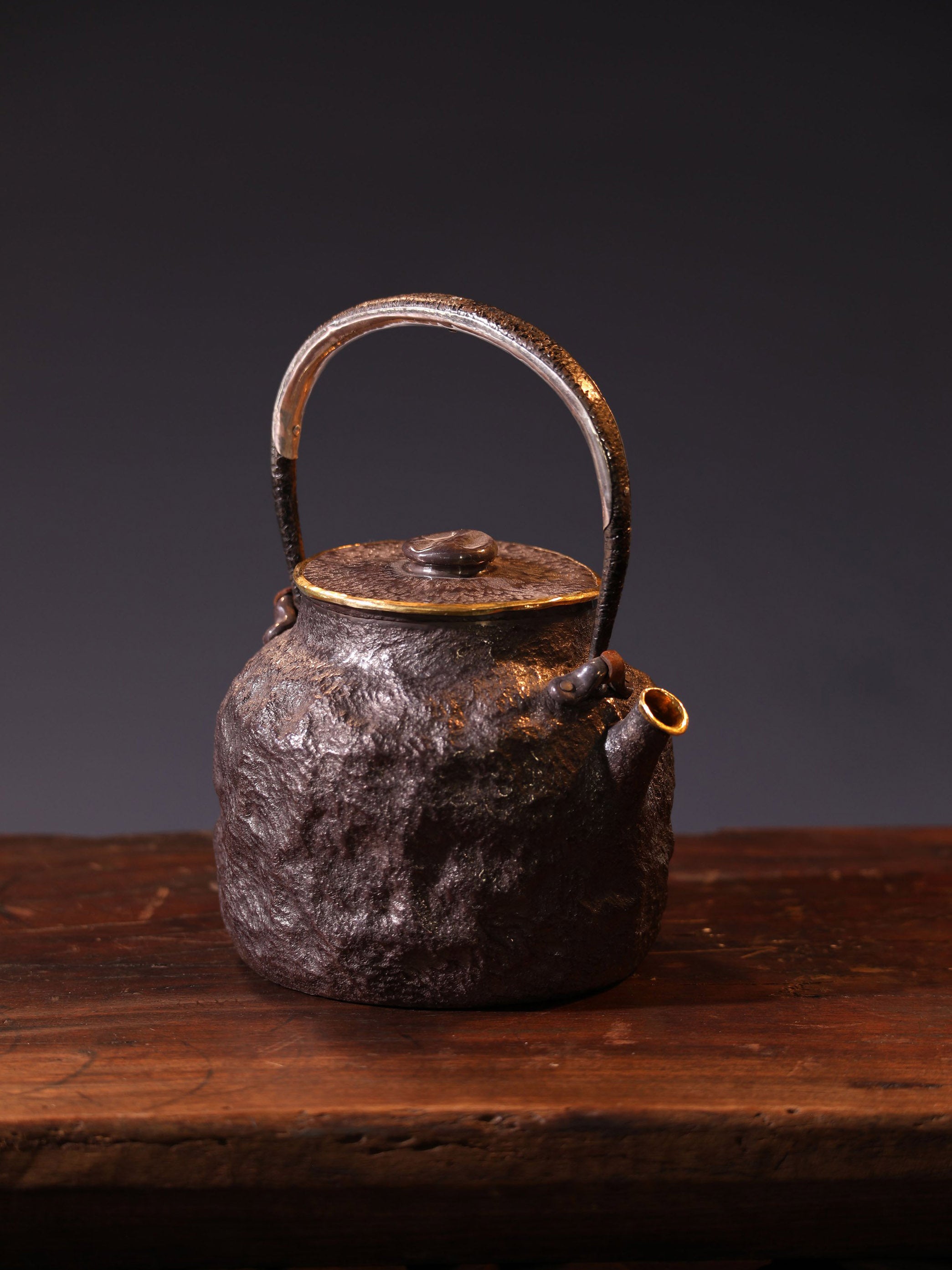 Strange silence, pure silver plated with gold