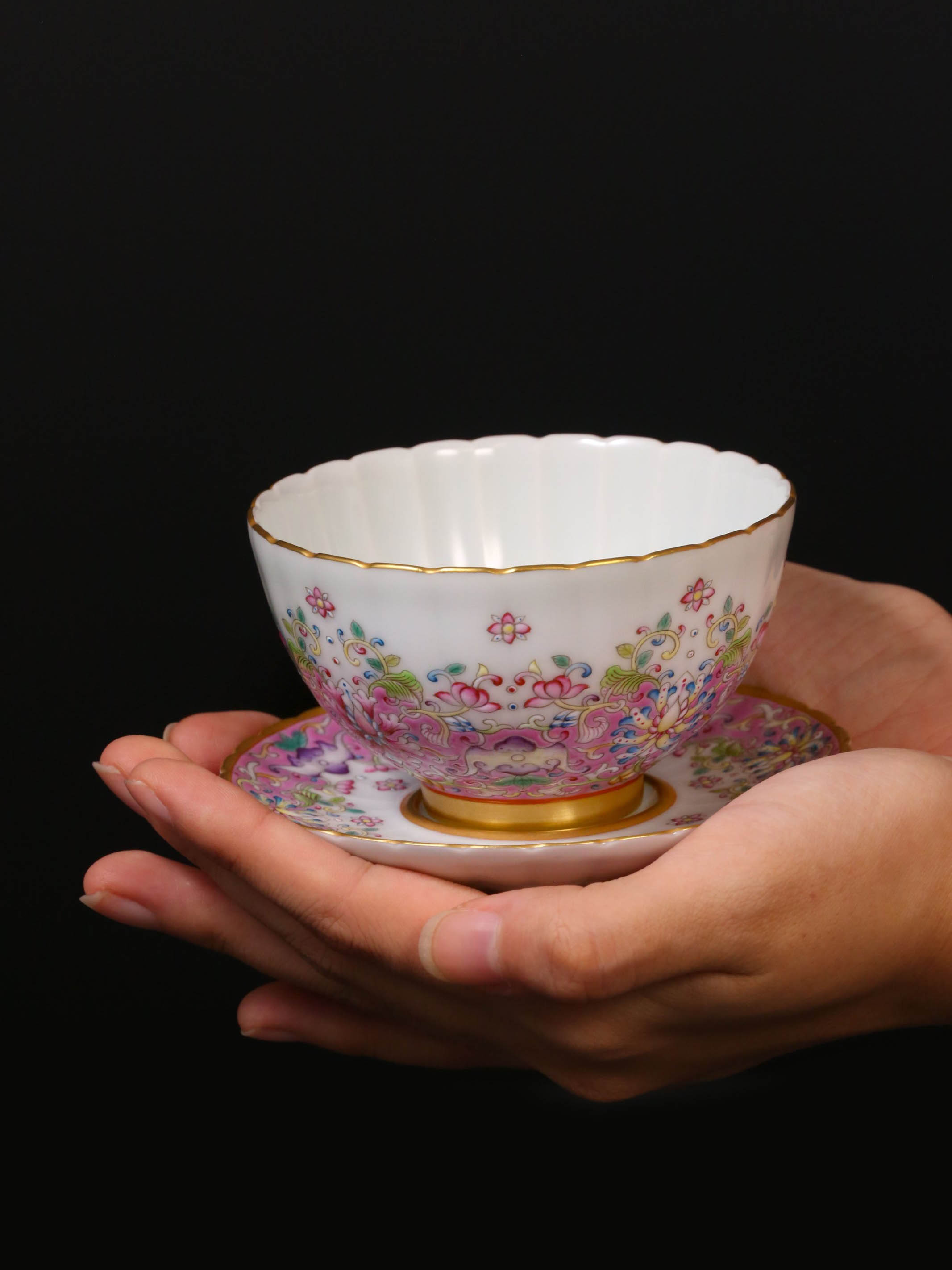 Dayazhai Lotus and Chrysanthemum Petal Cup