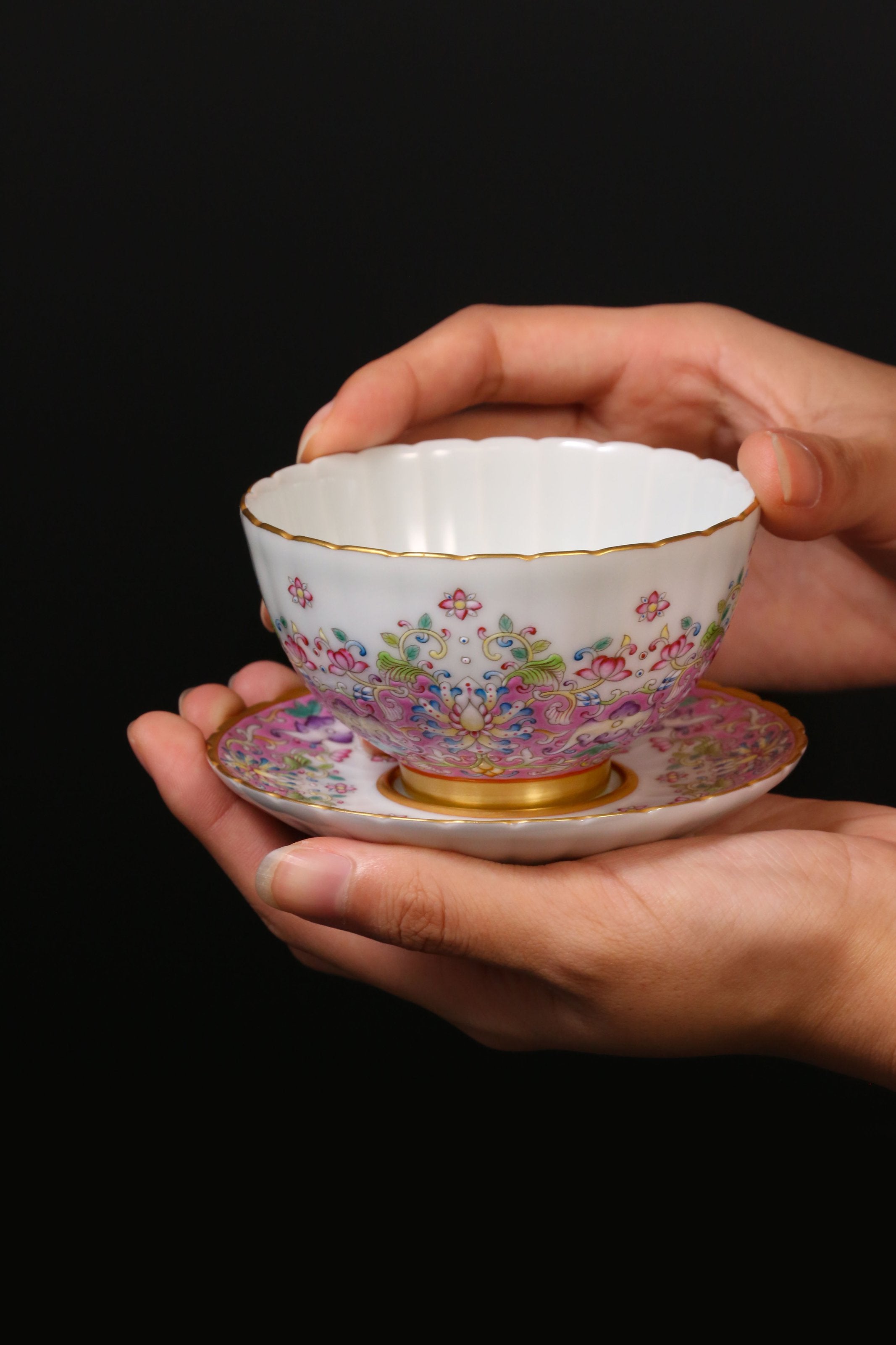 Dayazhai Lotus and Chrysanthemum Petal Cup
