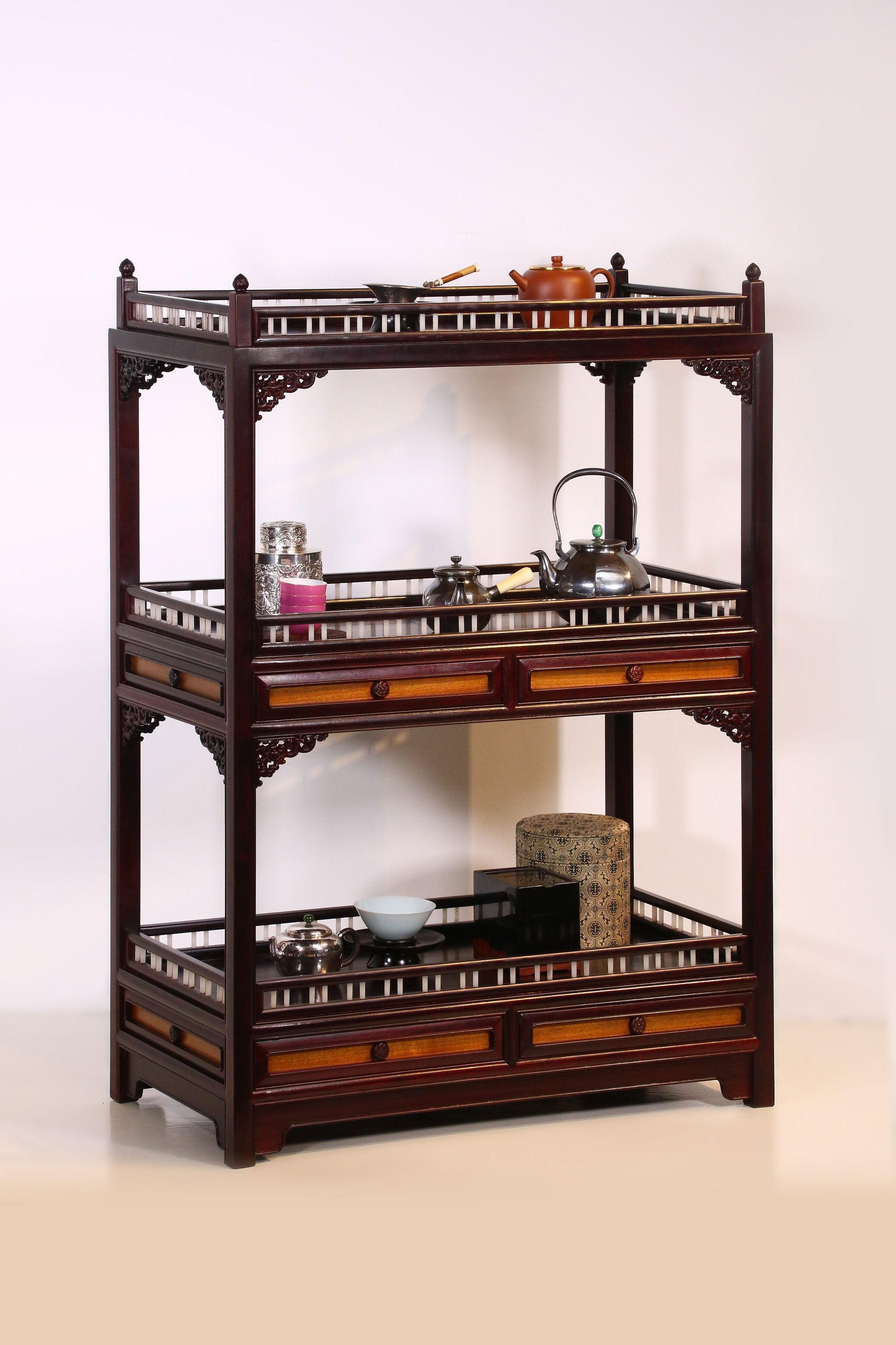 Qianlong Tea Stand