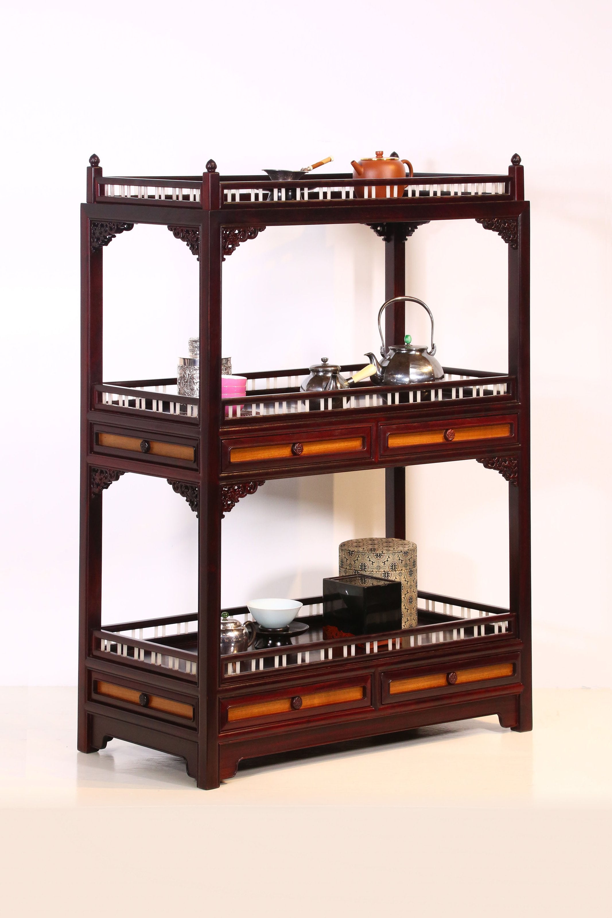 Qianlong Tea Stand