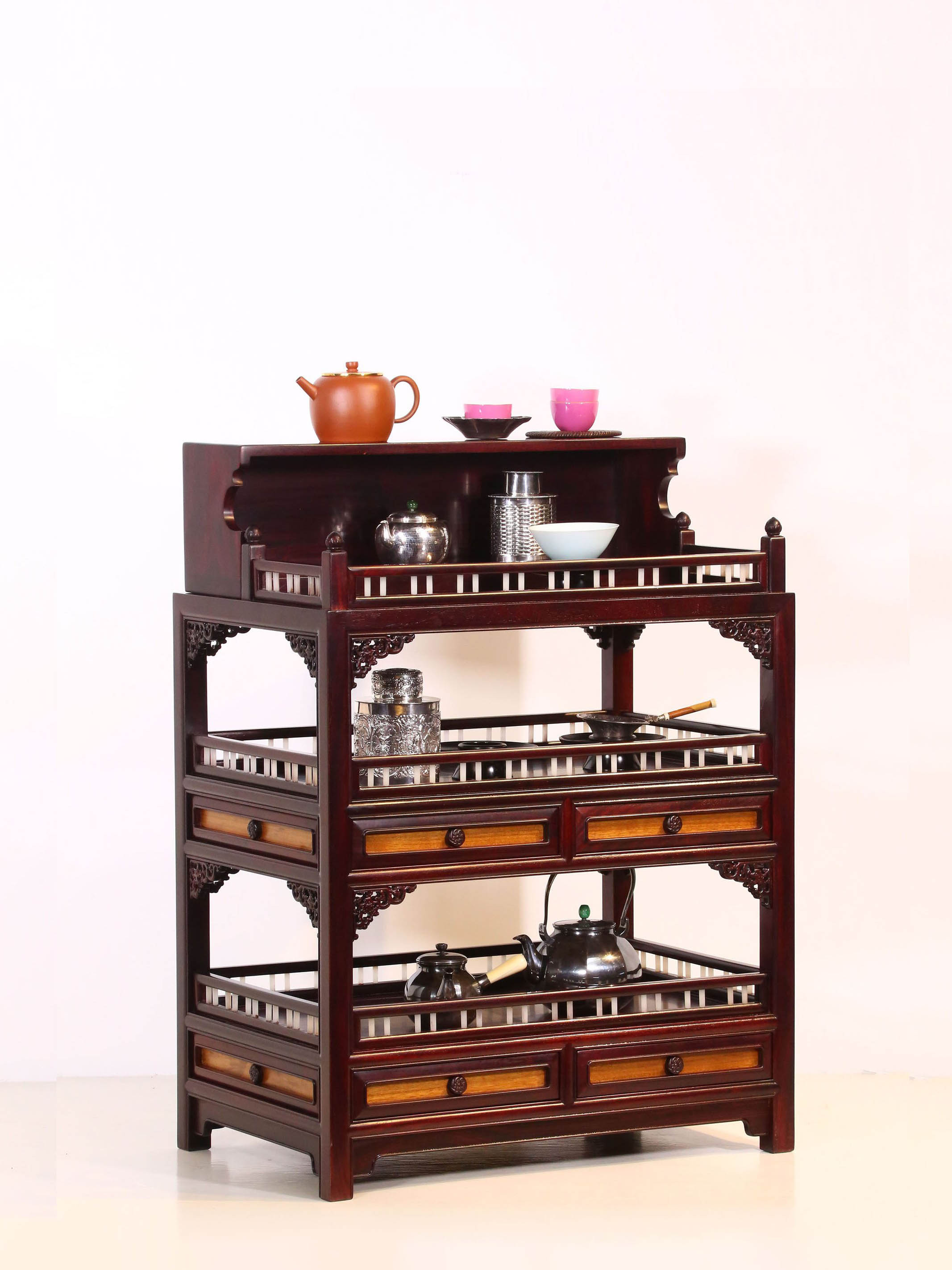 Qianlong Tea Stand
