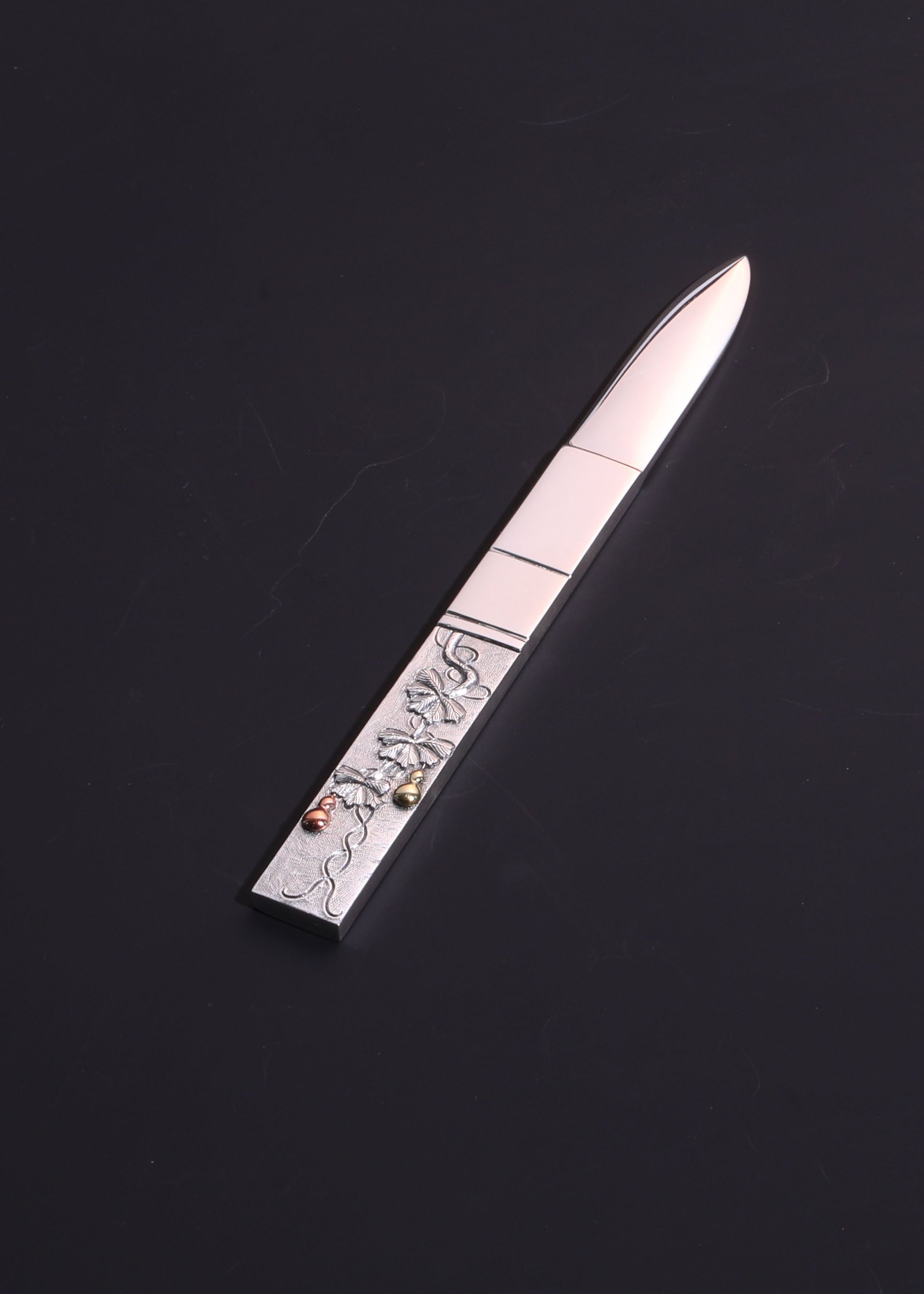 Gold and silver inlaid tea knife | tea pick