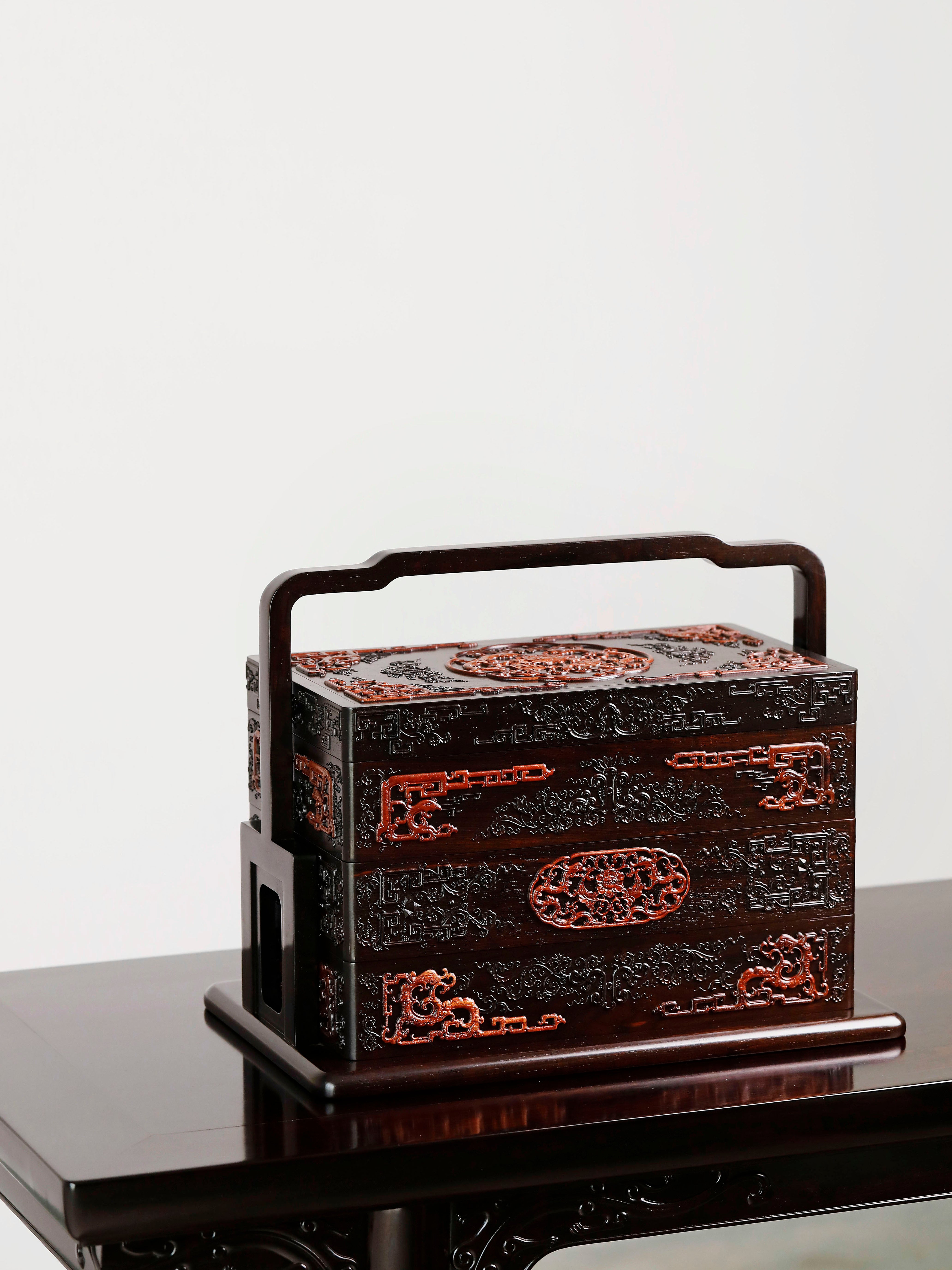 Purple sandalwood three-tiered carrying box inlaid with dragon motif