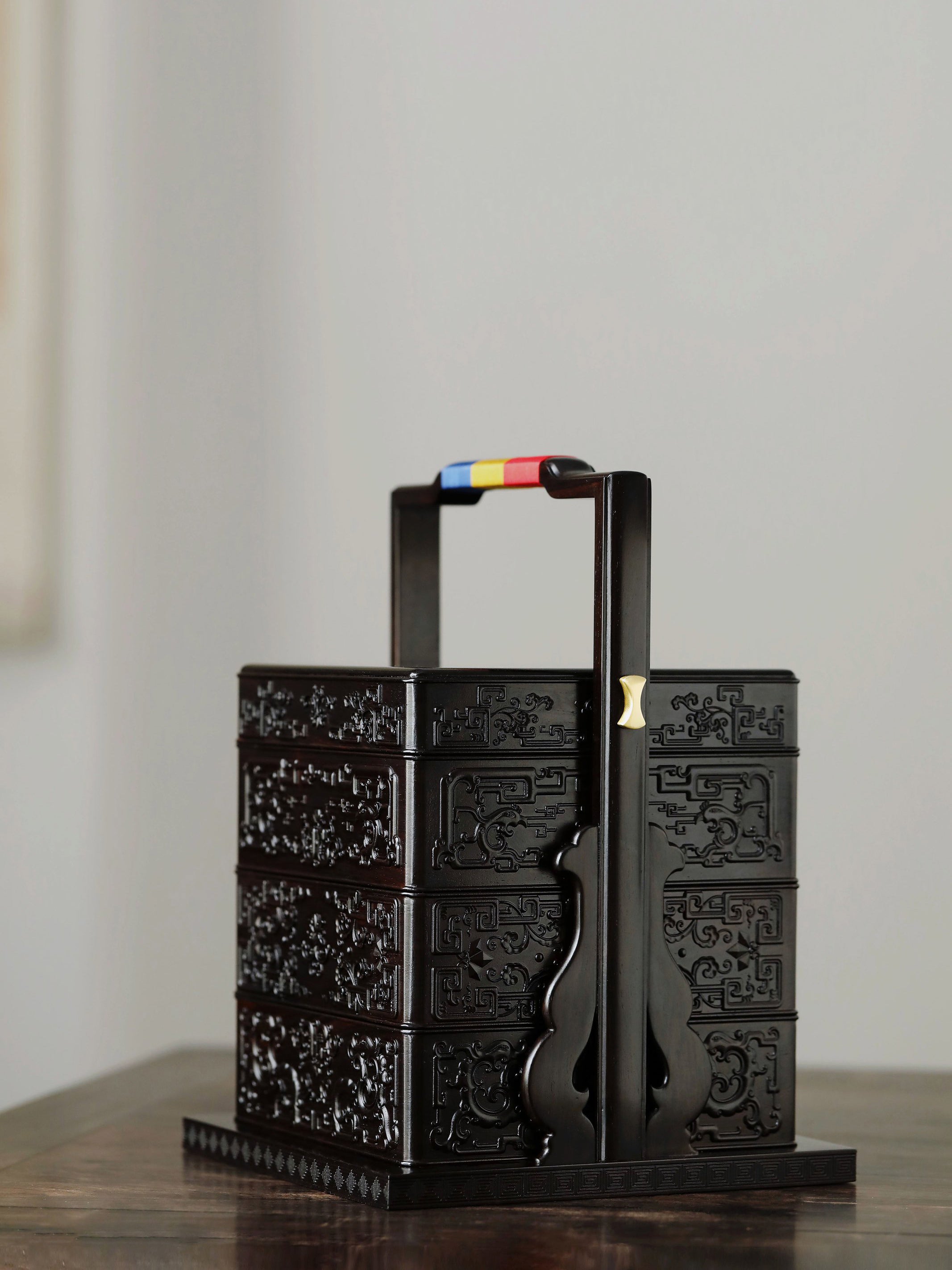 Purple sandalwood carved square box with kui dragon and phoenix patterns