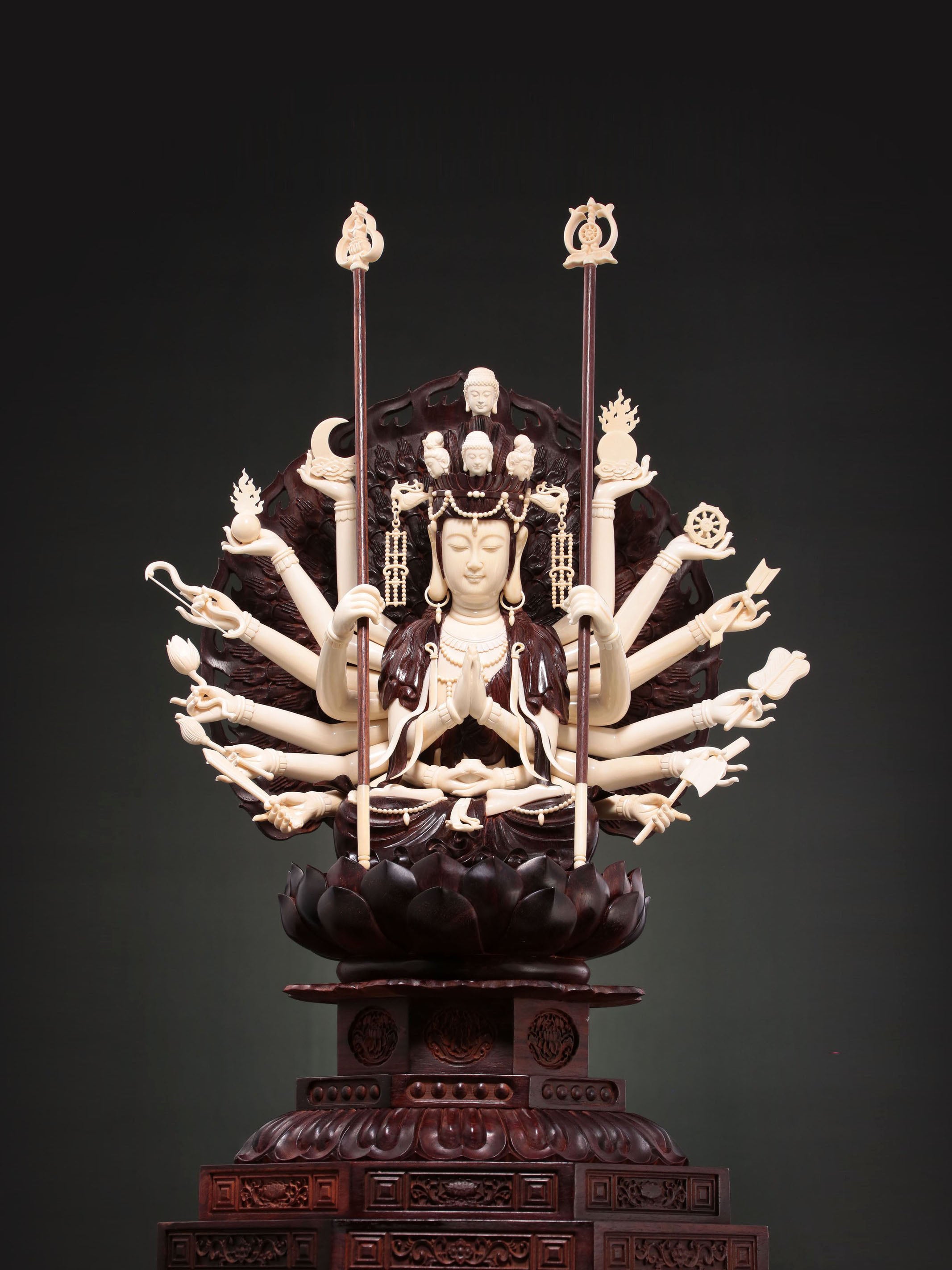 Great Compassionate and Merciful Thousand-Armed Guanyin