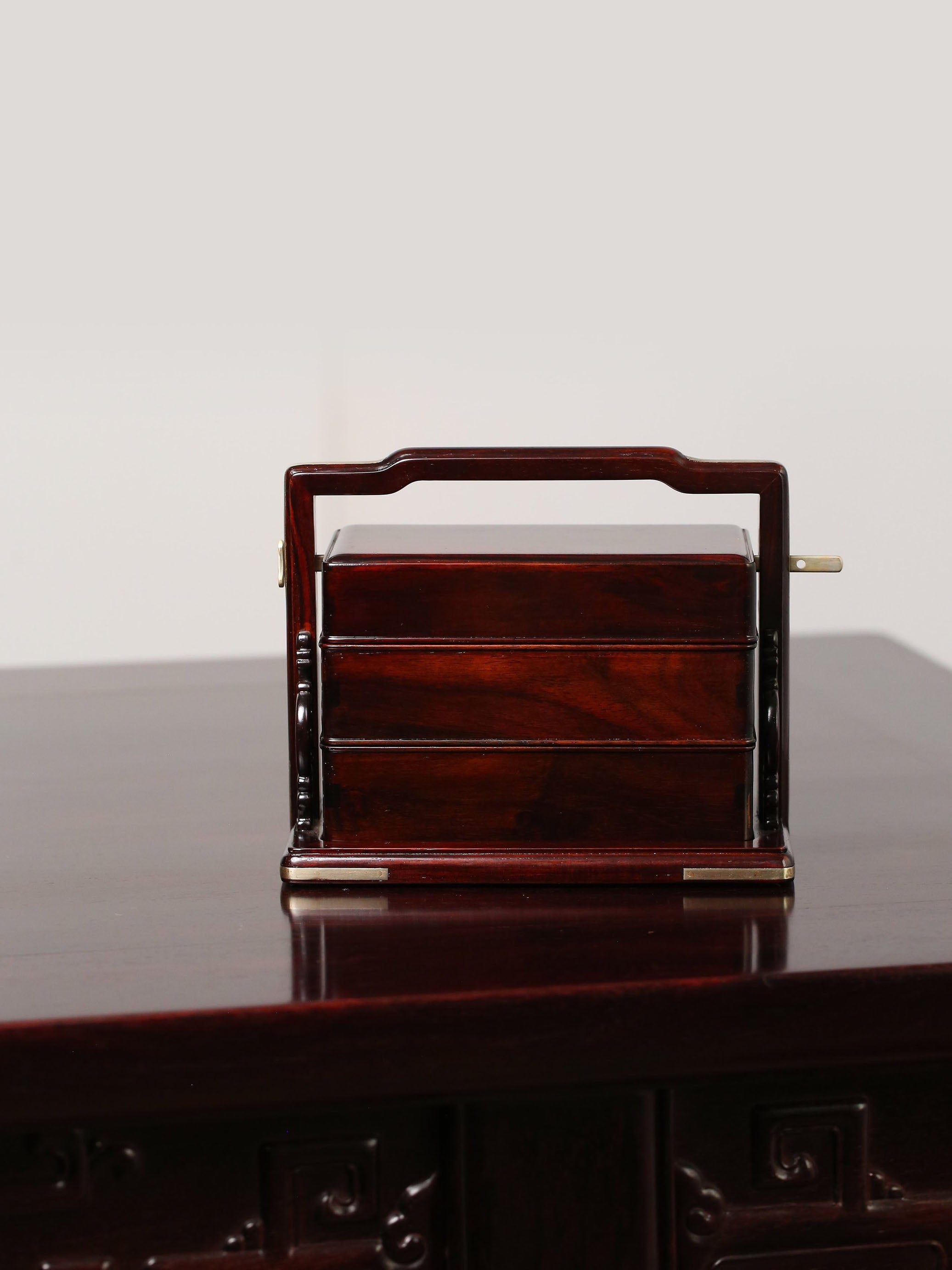 Double-layered red sandalwood carrying box