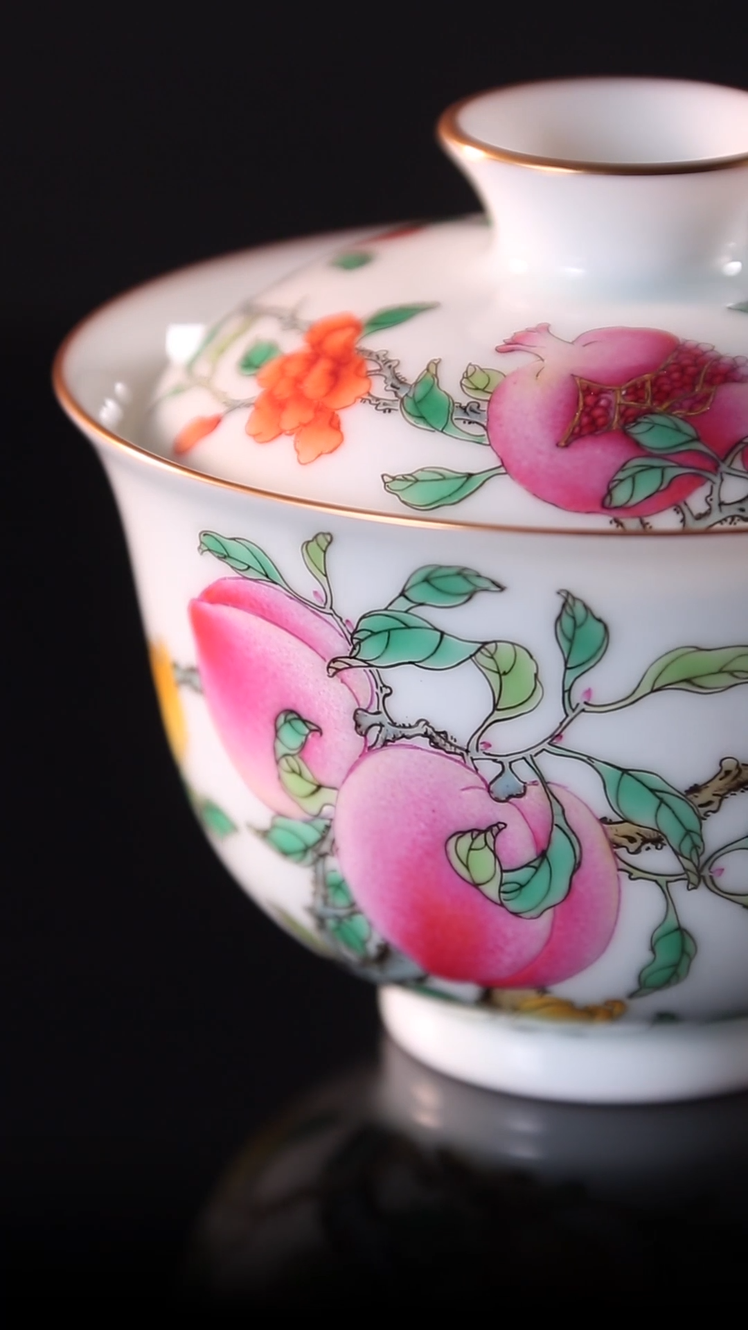 Three Abundances Harmony Covered Bowl