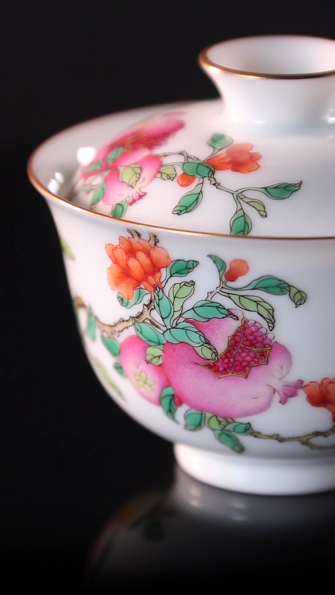 Three Abundances Harmony Covered Bowl