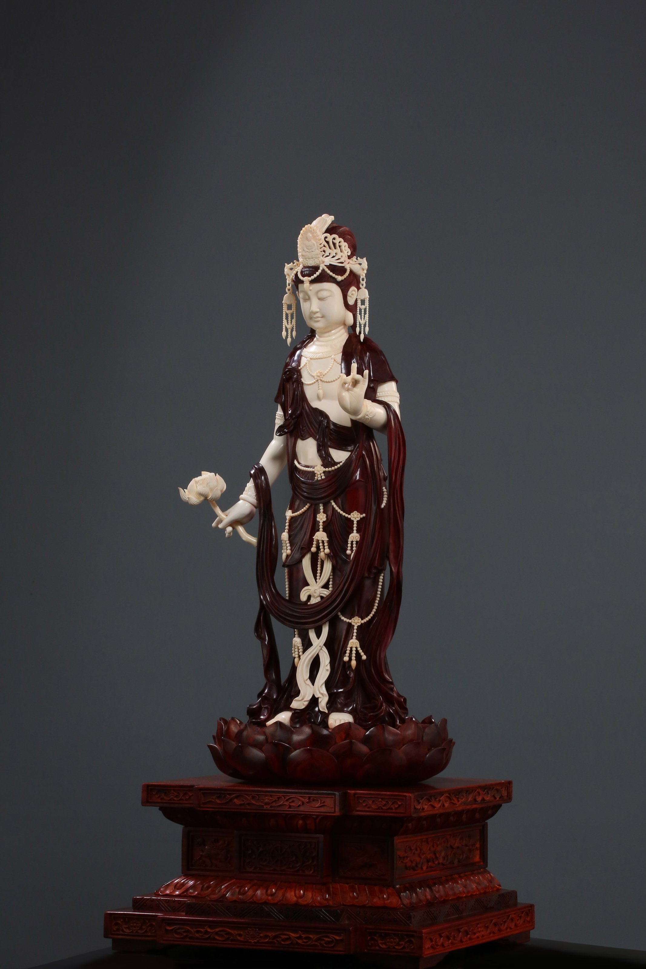 Mahasthamaprapta Bodhisattva