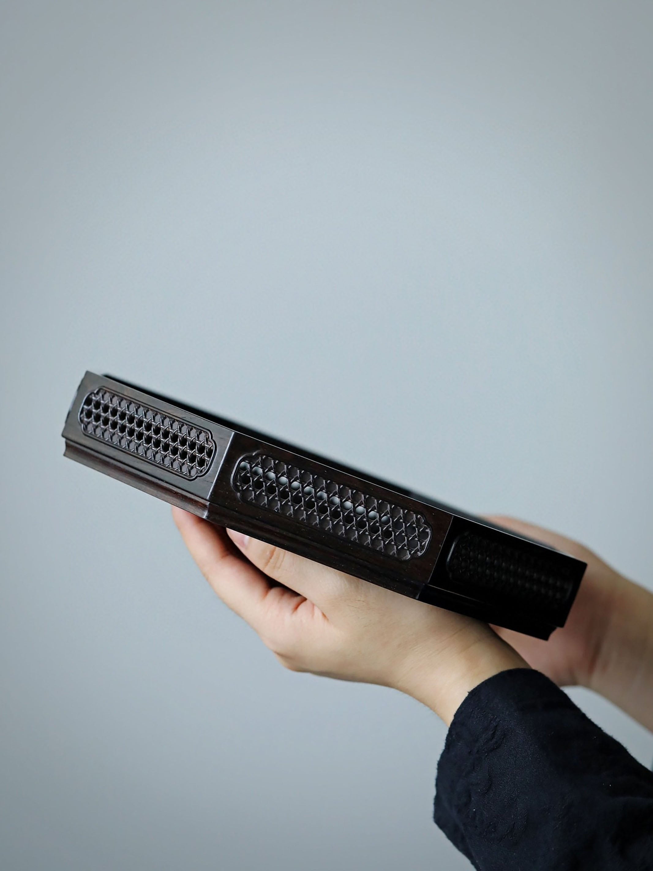 Purple sandalwood woven window lattice pattern octagonal tea tray