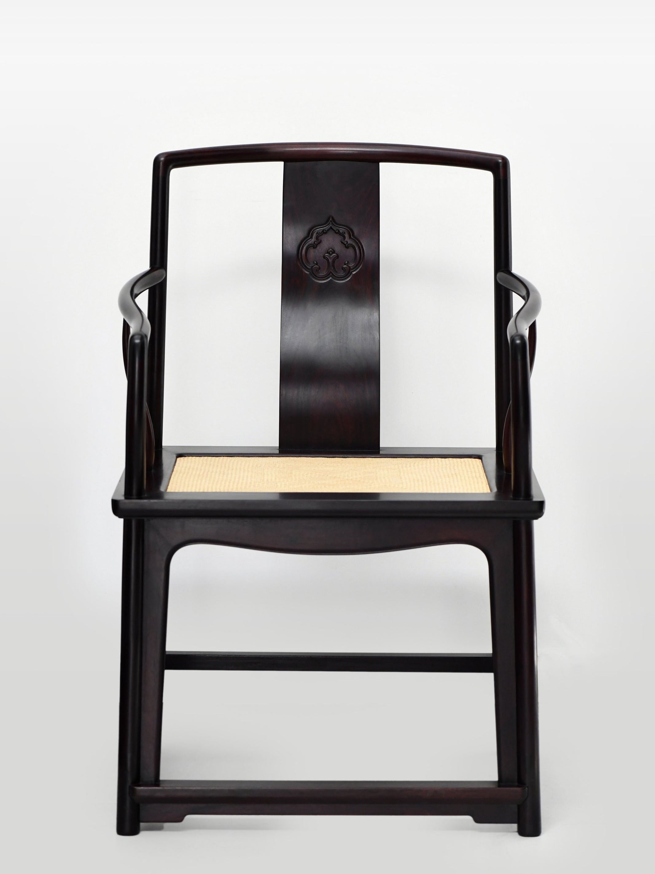 Dayatang Tea Chair / Ruyi Pattern Low Southern Official's Hat Chair