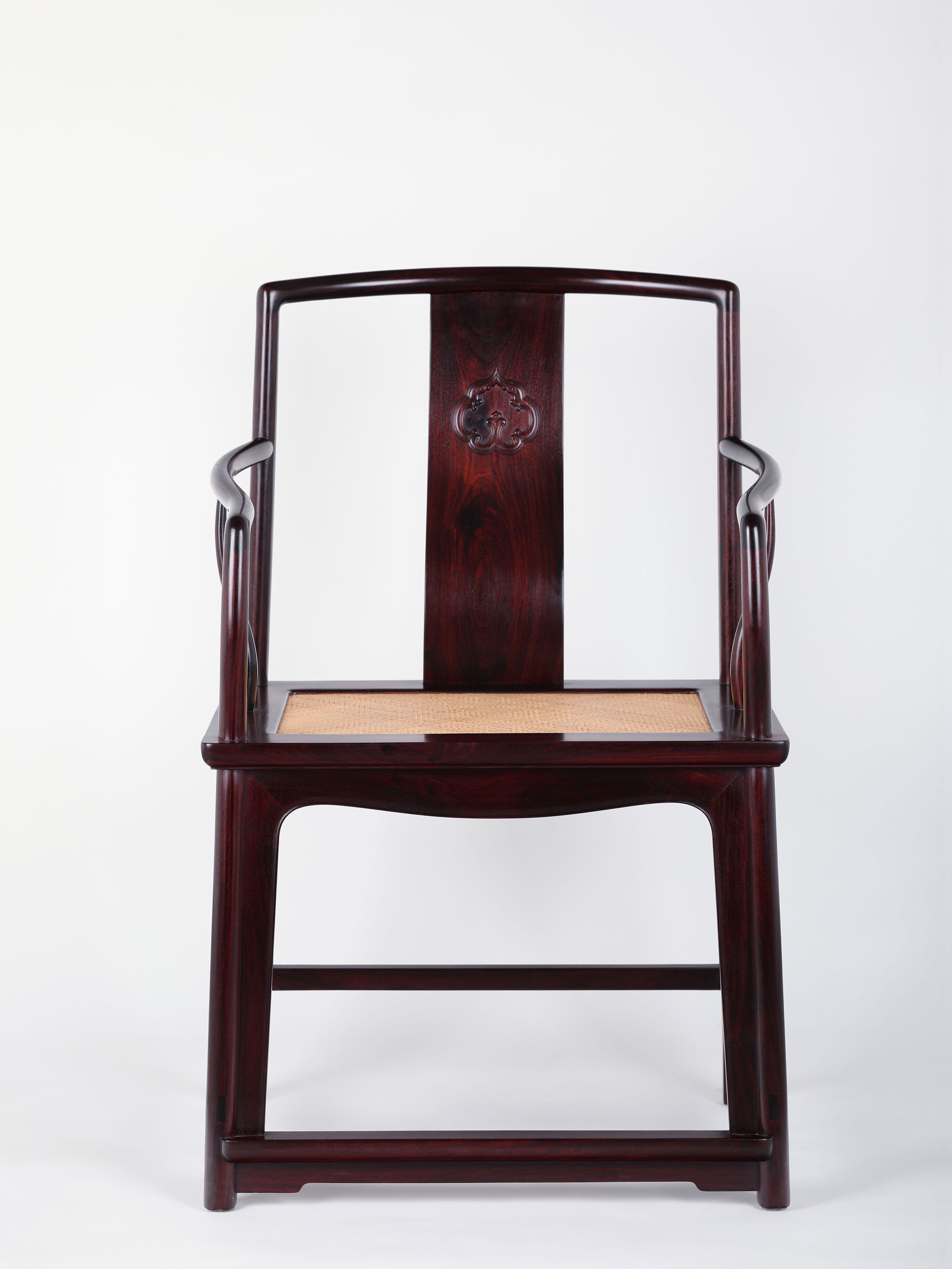 Dayatang Tea Chair / Ruyi Pattern Low Southern Official's Hat Chair