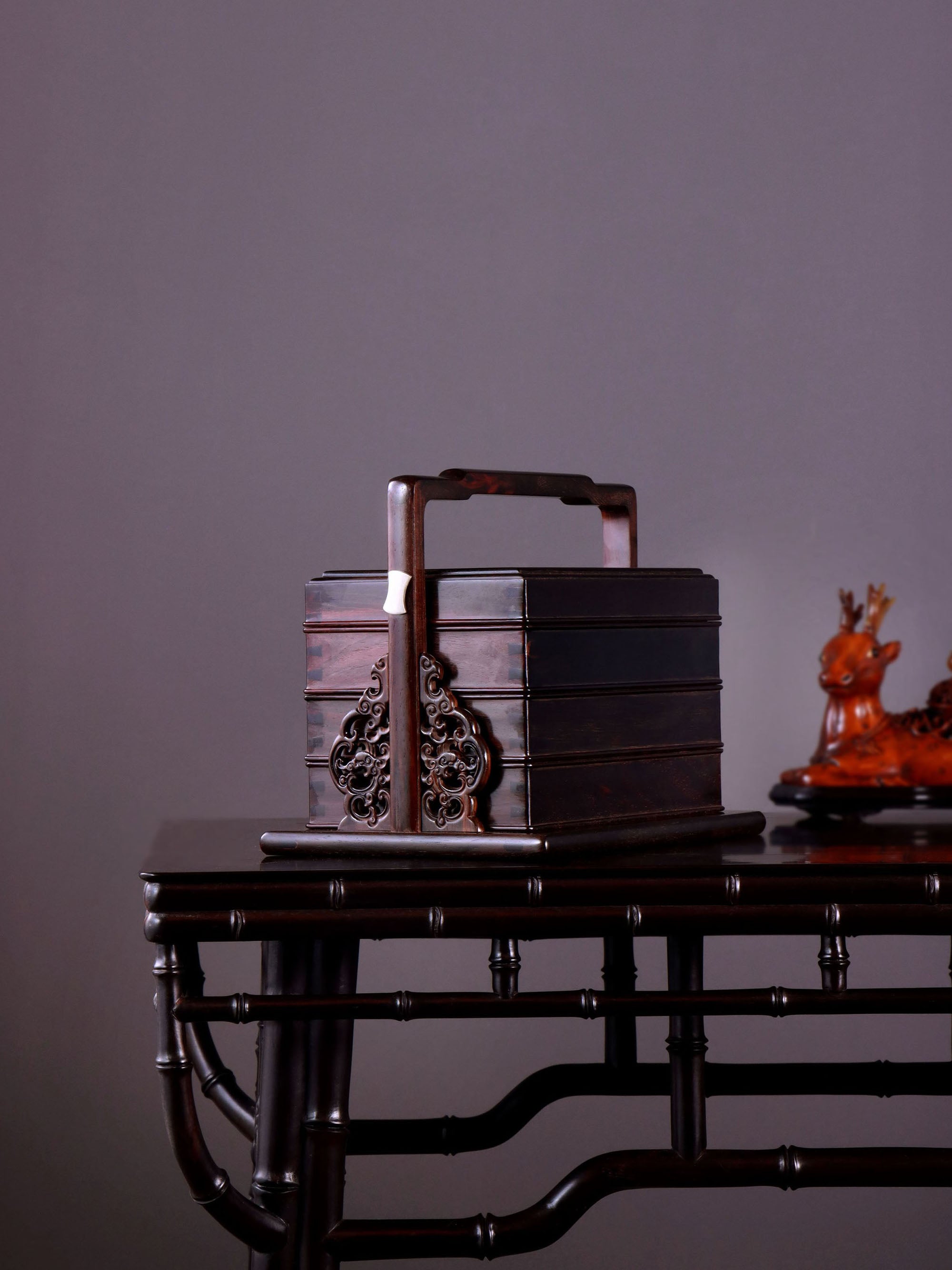 Grandeur Three-Layer Carrying Box