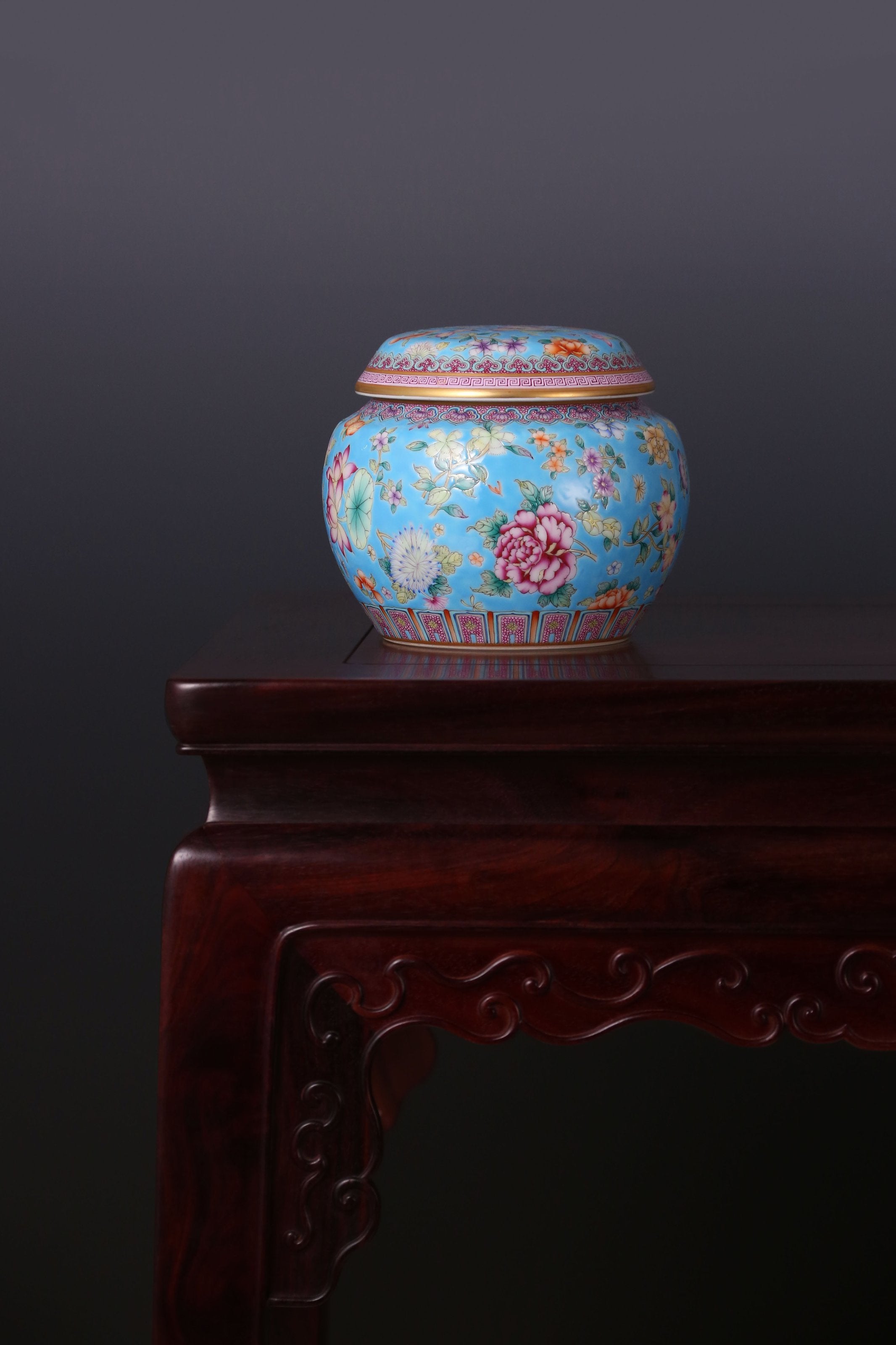 Dayazhai Enamel Floral Drum-Shaped Tea Canister