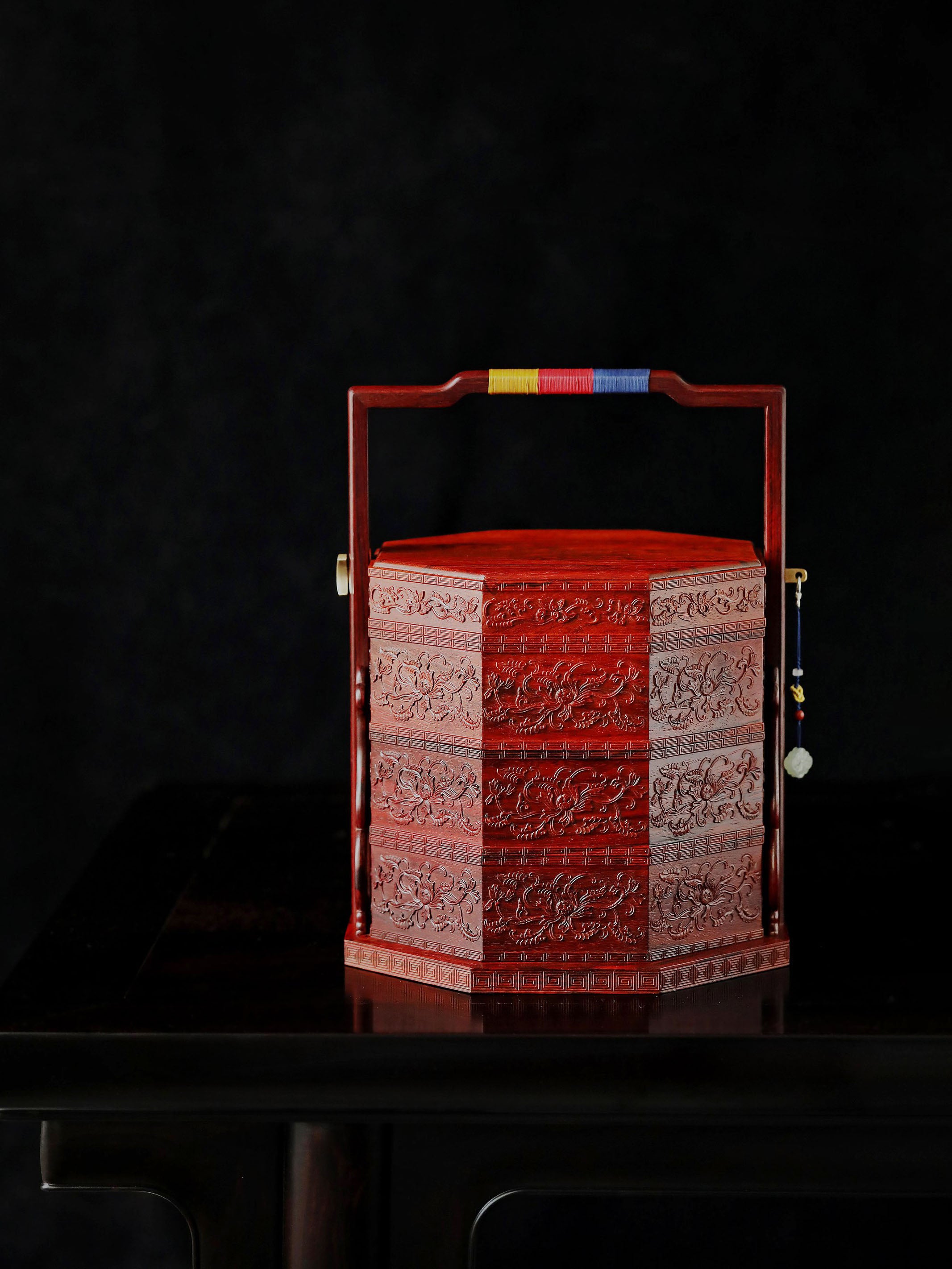 Small-leaf sandalwood carved octagonal box with passionflower design