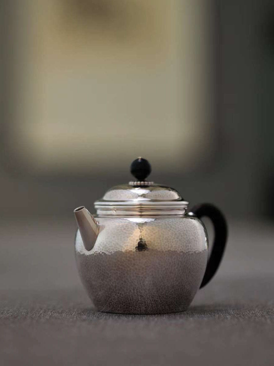 Do a pure silver teapot
