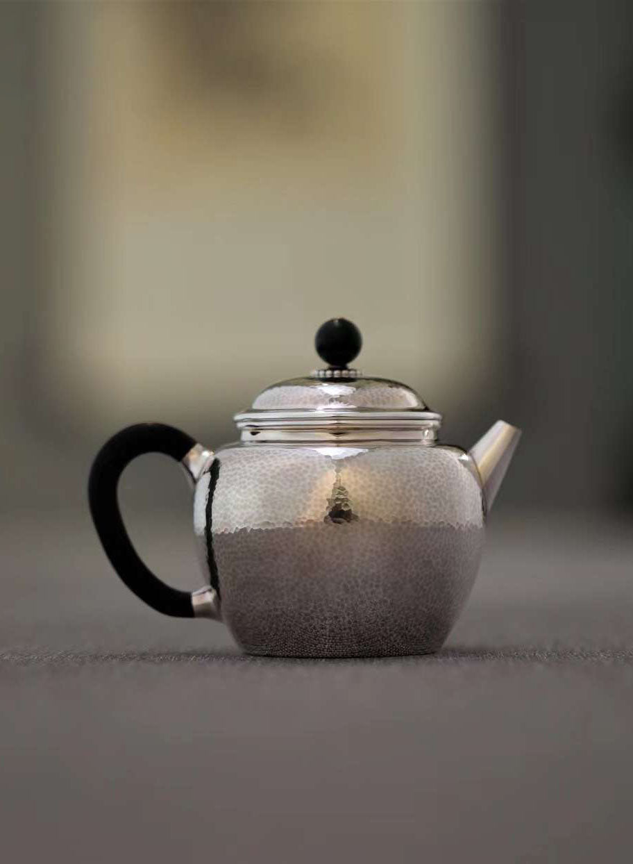 Do a pure silver teapot
