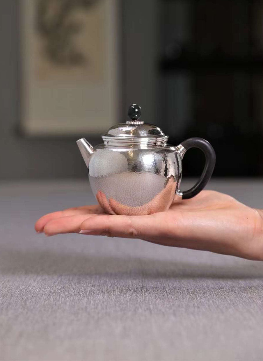 Do a pure silver teapot
