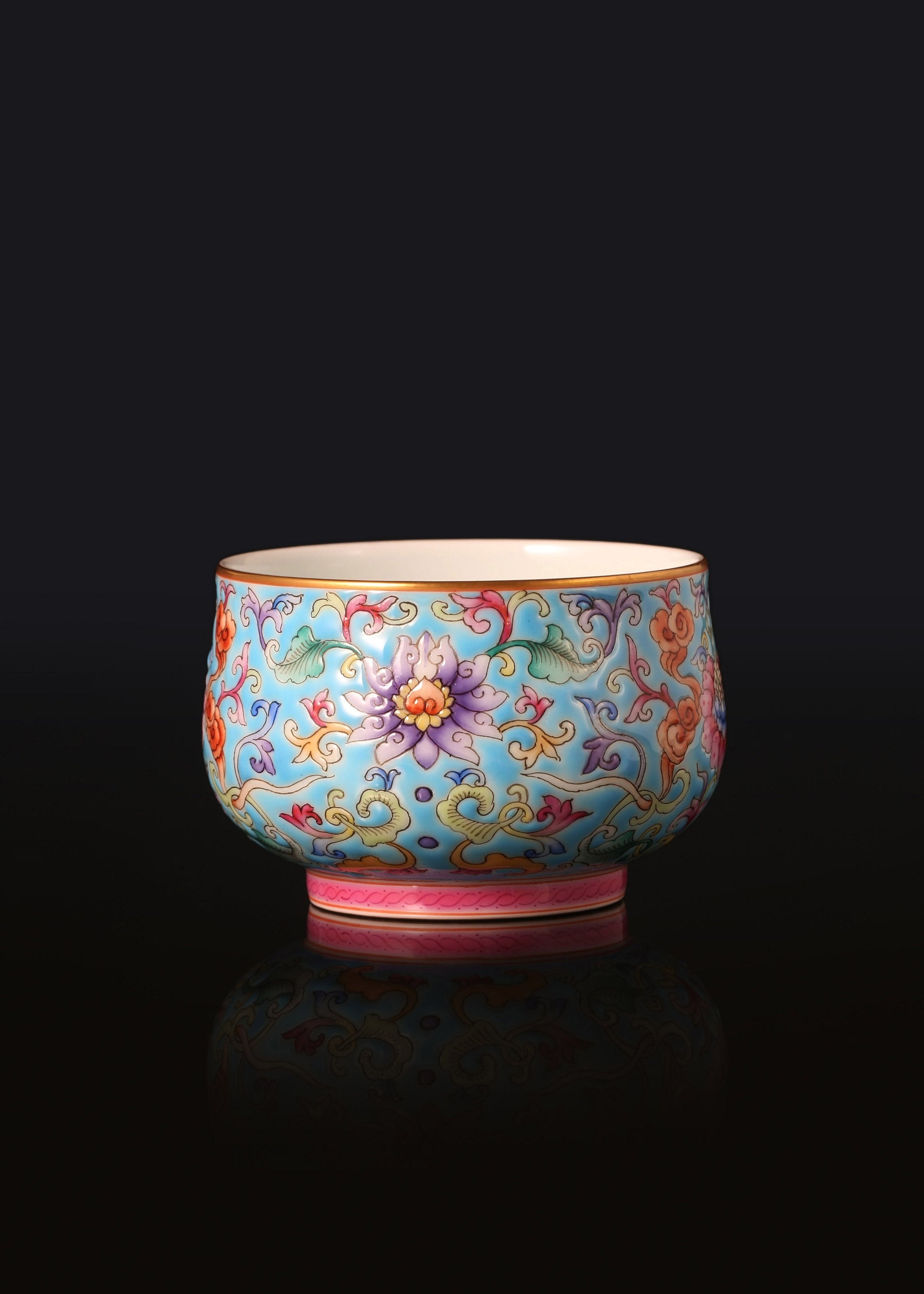 Dayazhai Enamel-Painted Luohan Cup with Entwined Lotus Flower Design